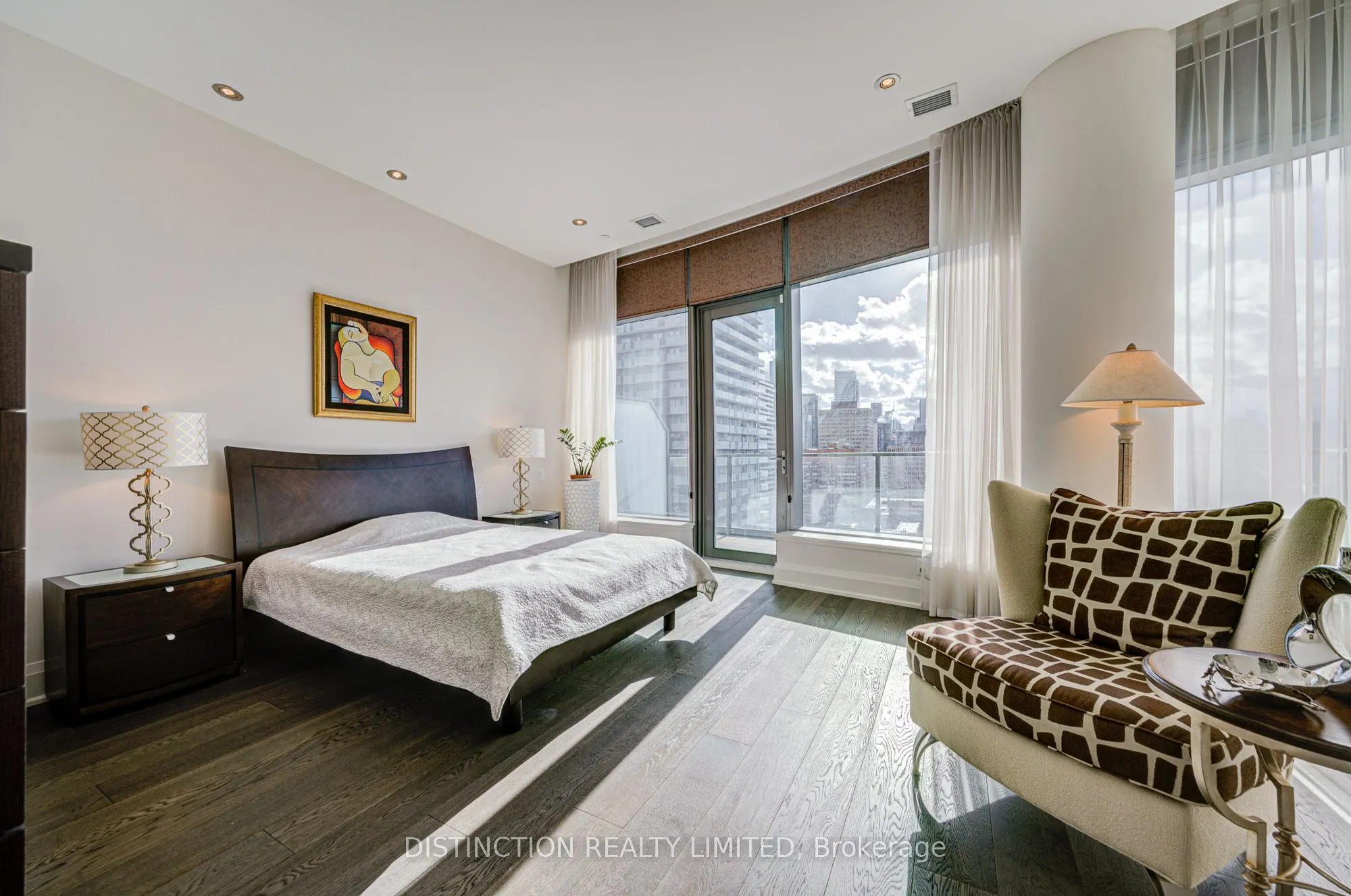 77 Charles Street W, #1603
