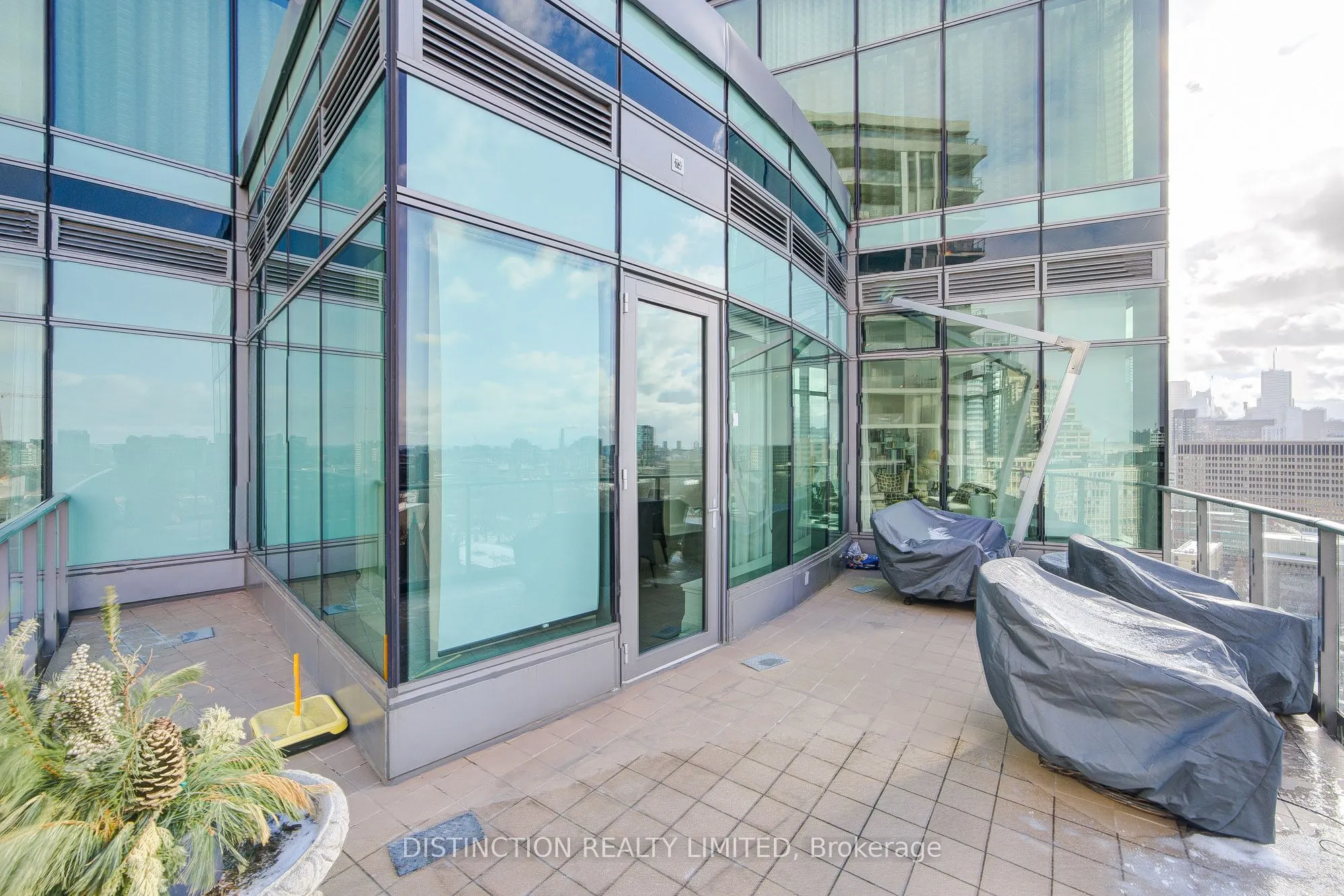 77 Charles Street W, #1603