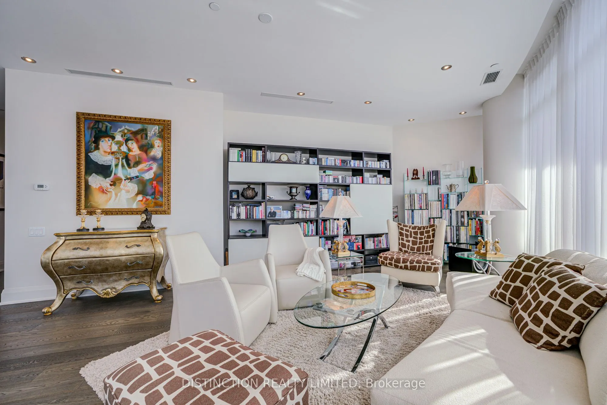 77 Charles Street W, #1603