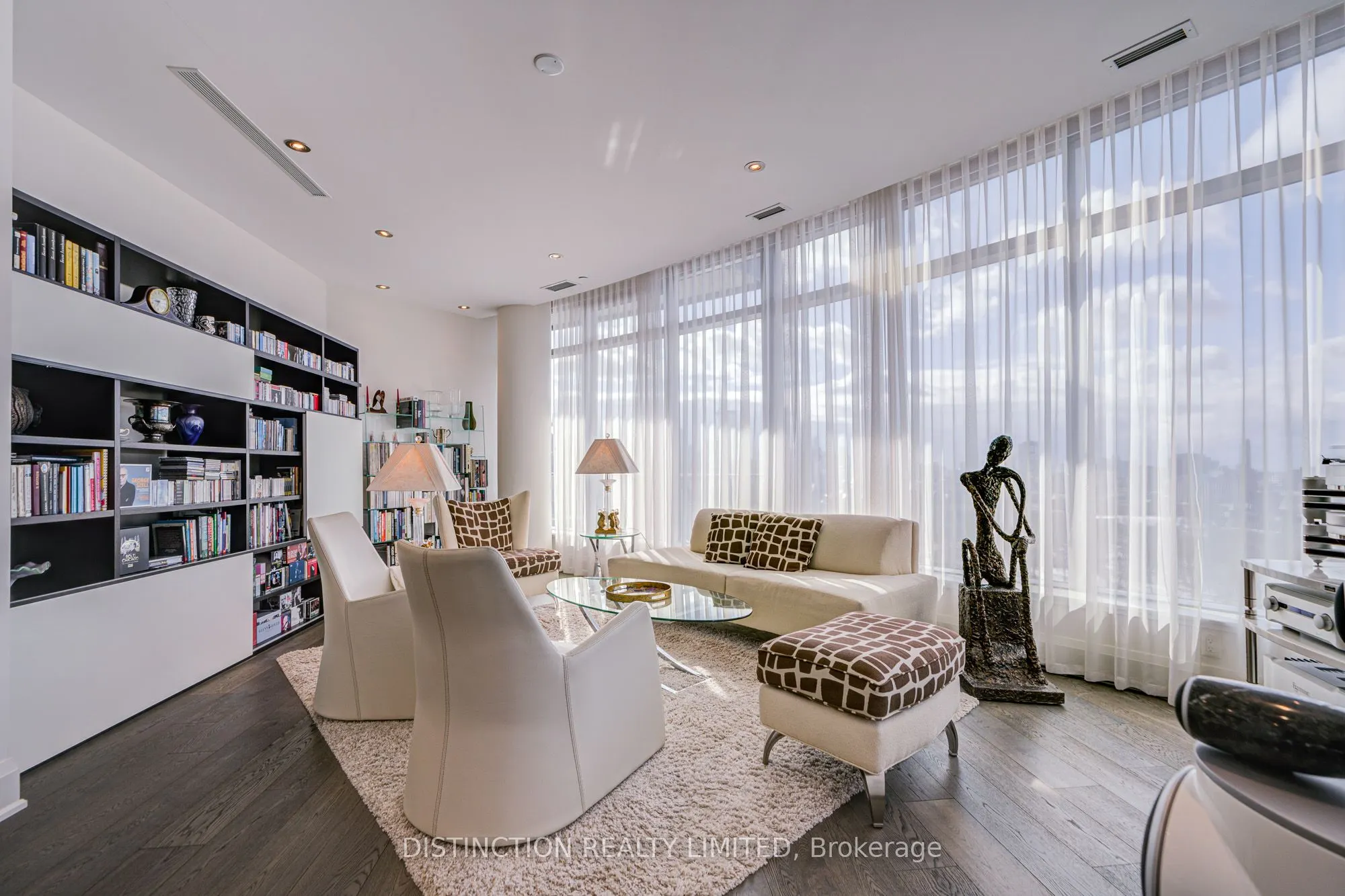 77 Charles Street W, #1603