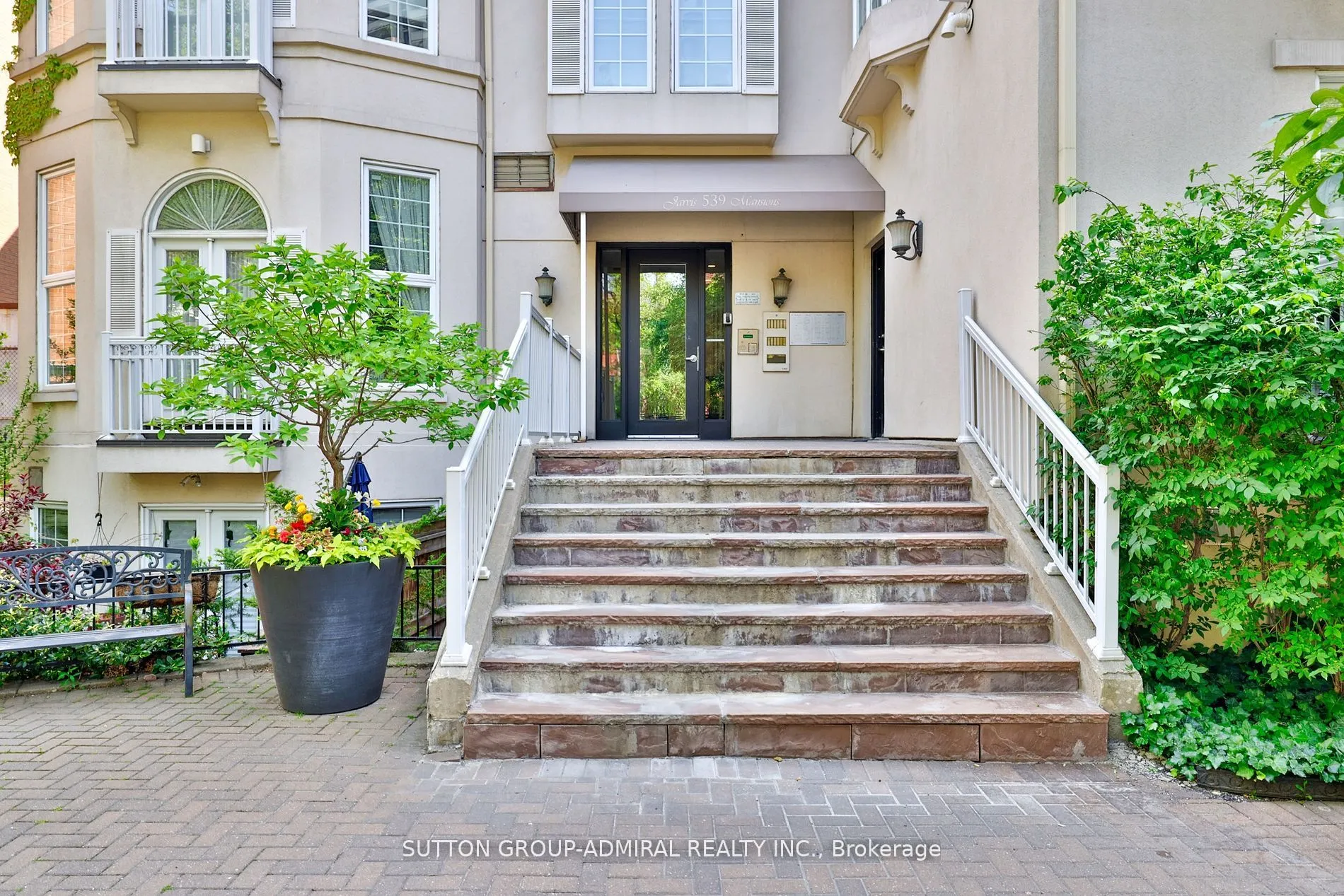 539 Jarvis Street, #M3