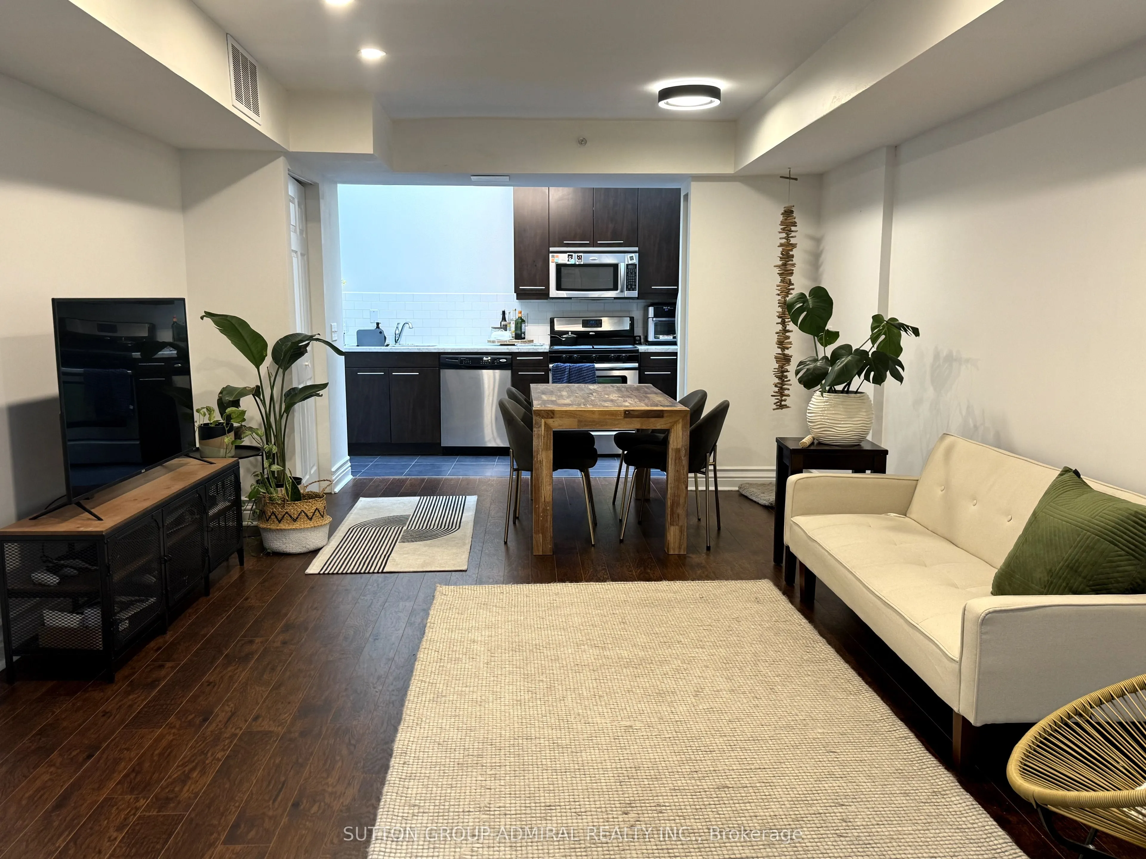 539 Jarvis Street, #M3