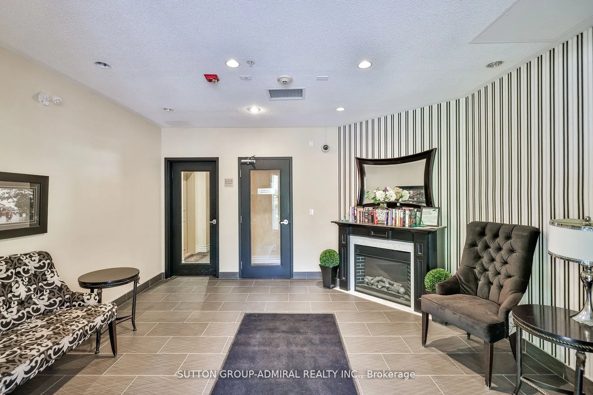 539 Jarvis Street, #M3