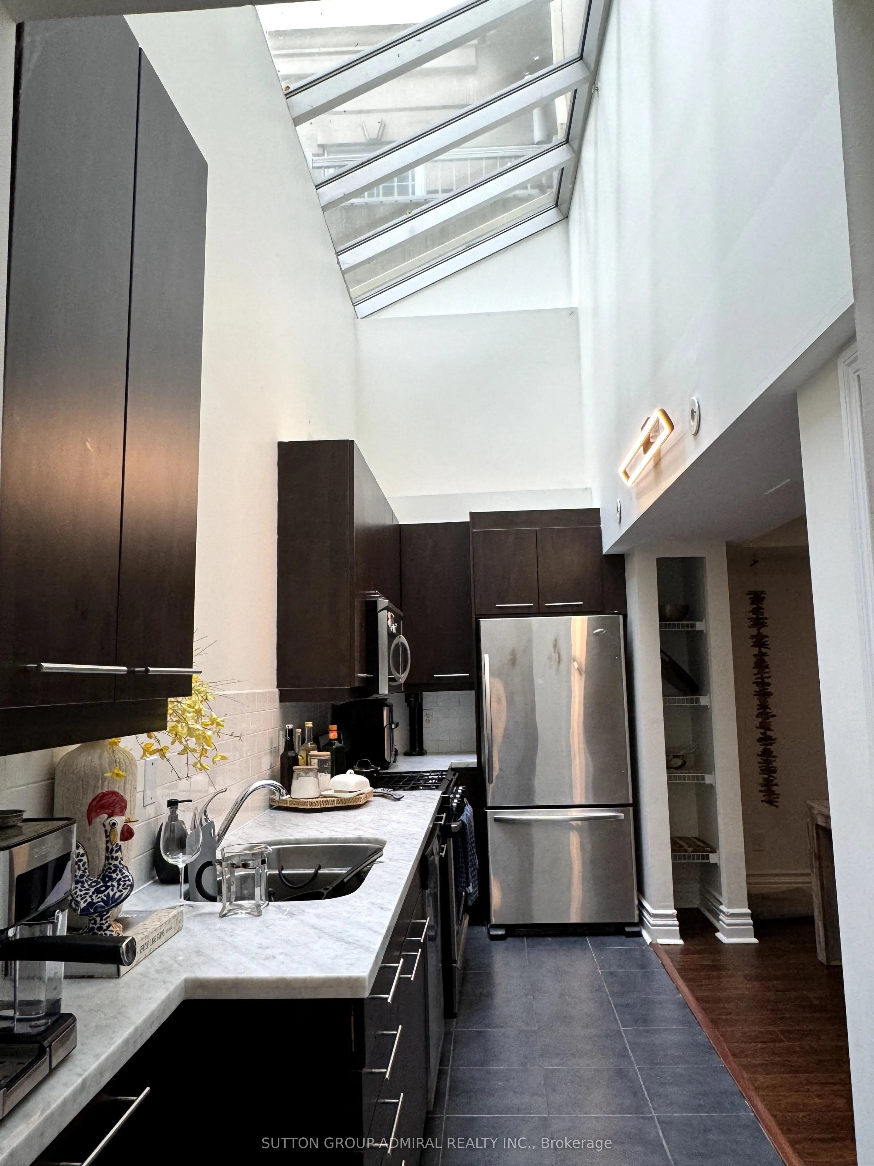 539 Jarvis Street, #M3