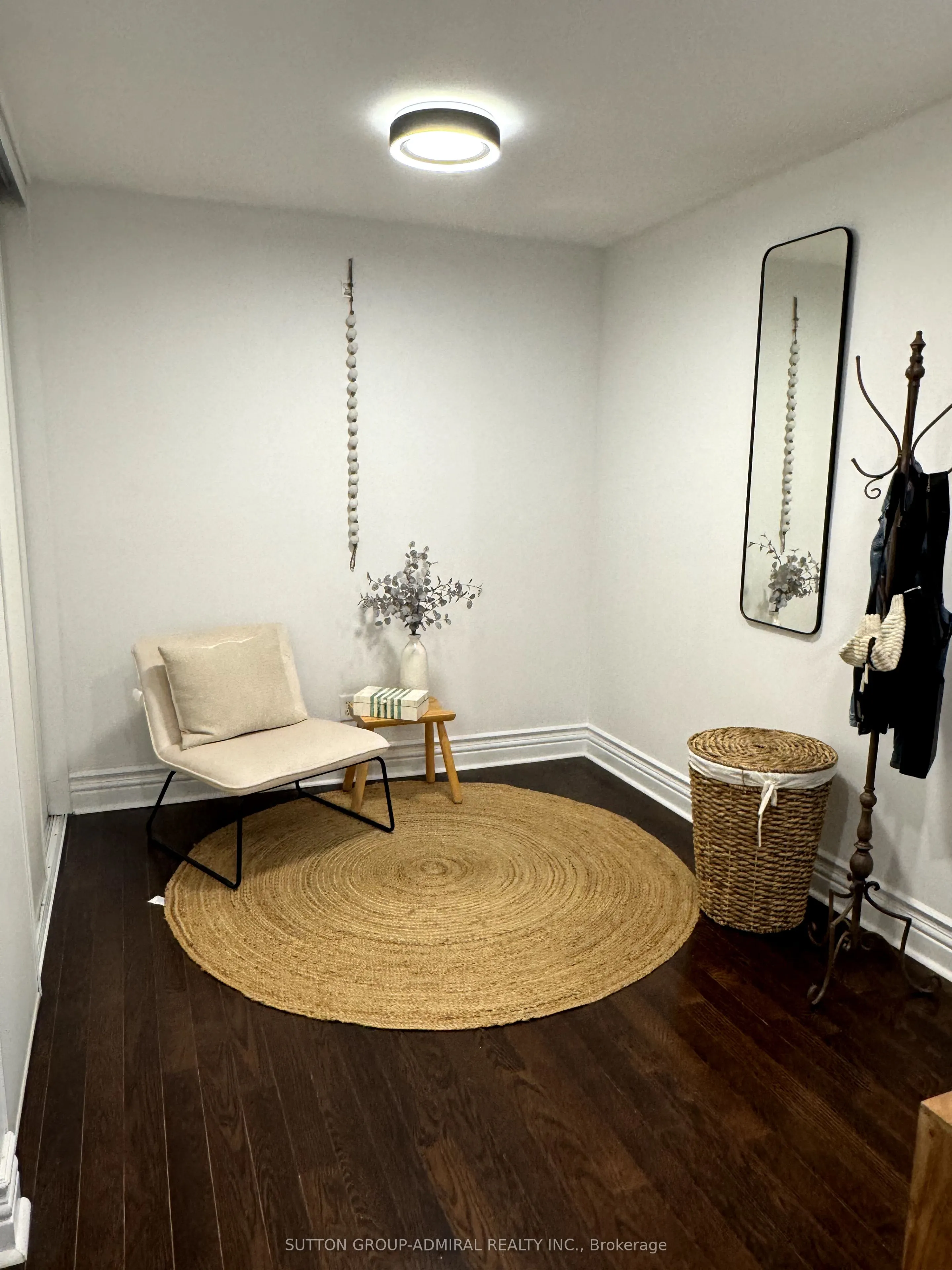 539 Jarvis Street, #M3