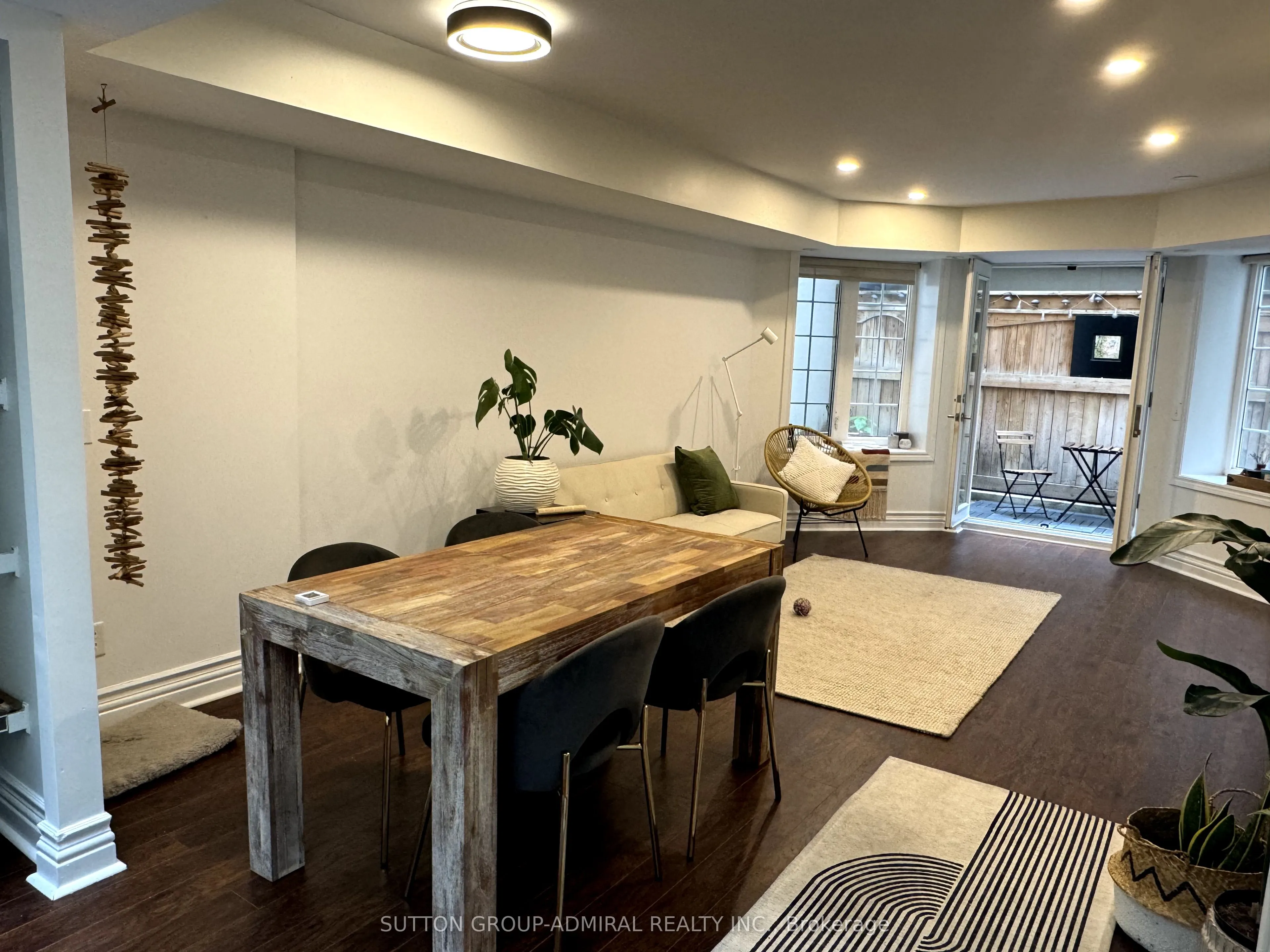 539 Jarvis Street, #M3