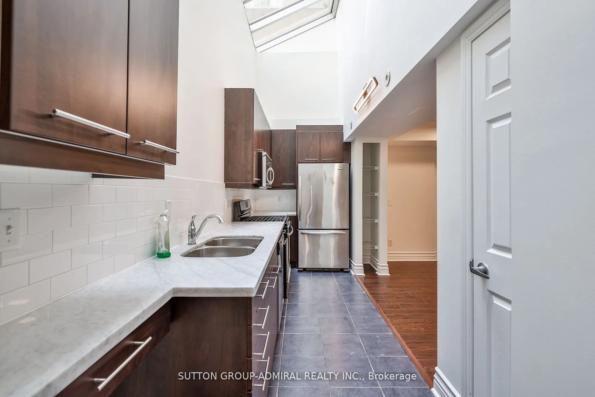 539 Jarvis Street, #M3