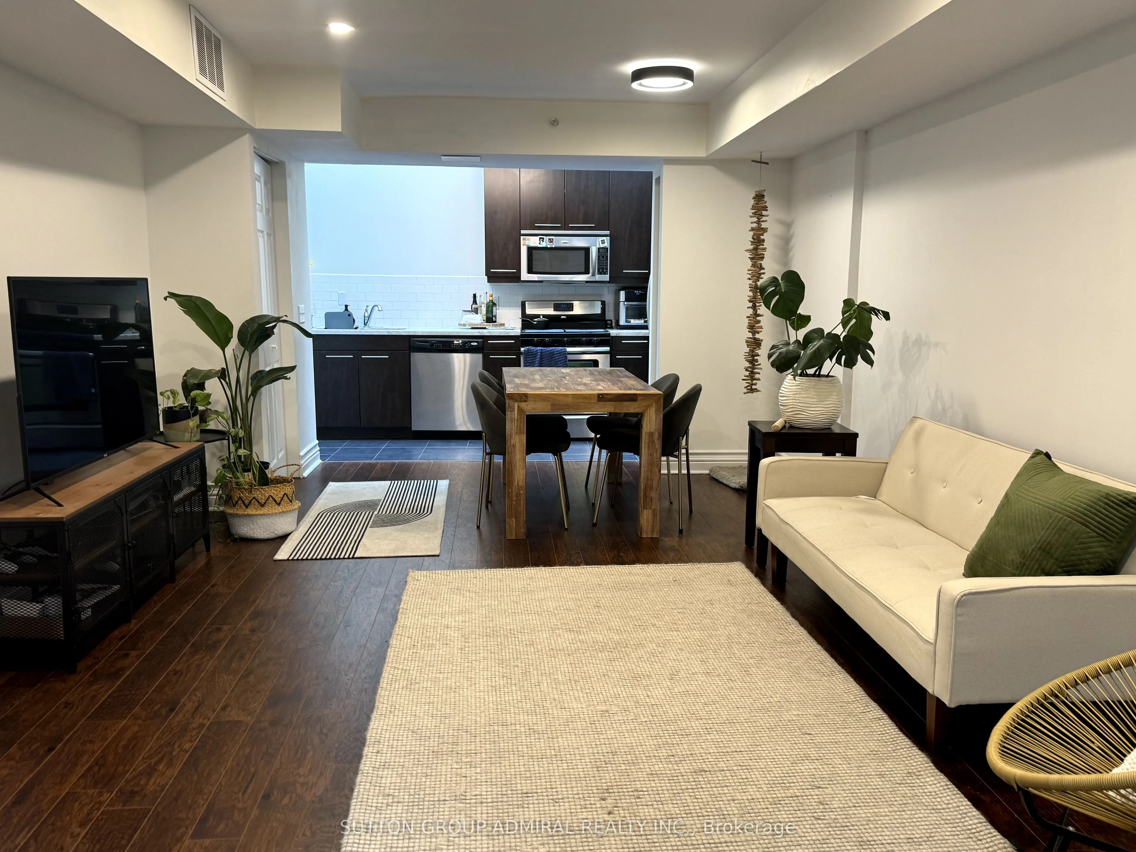 539 Jarvis Street, #M3