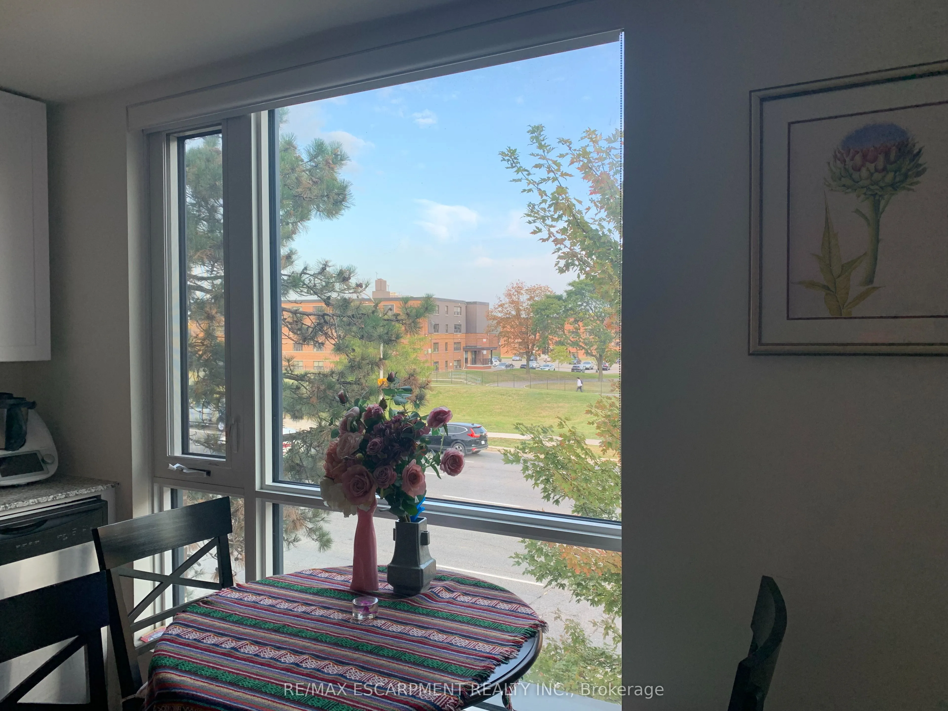 639 Lawrence Avenue W, #323