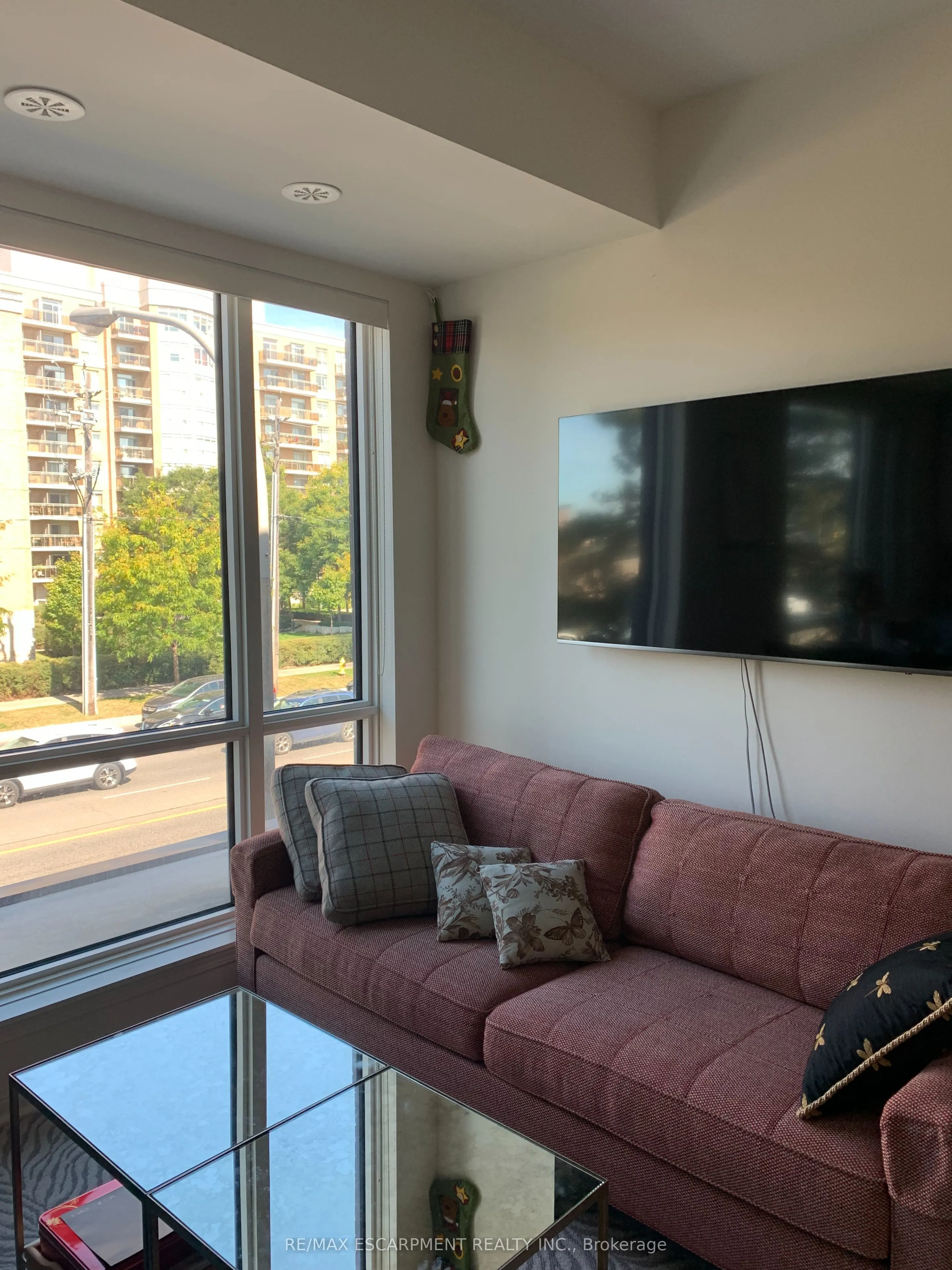 639 Lawrence Avenue W, #323