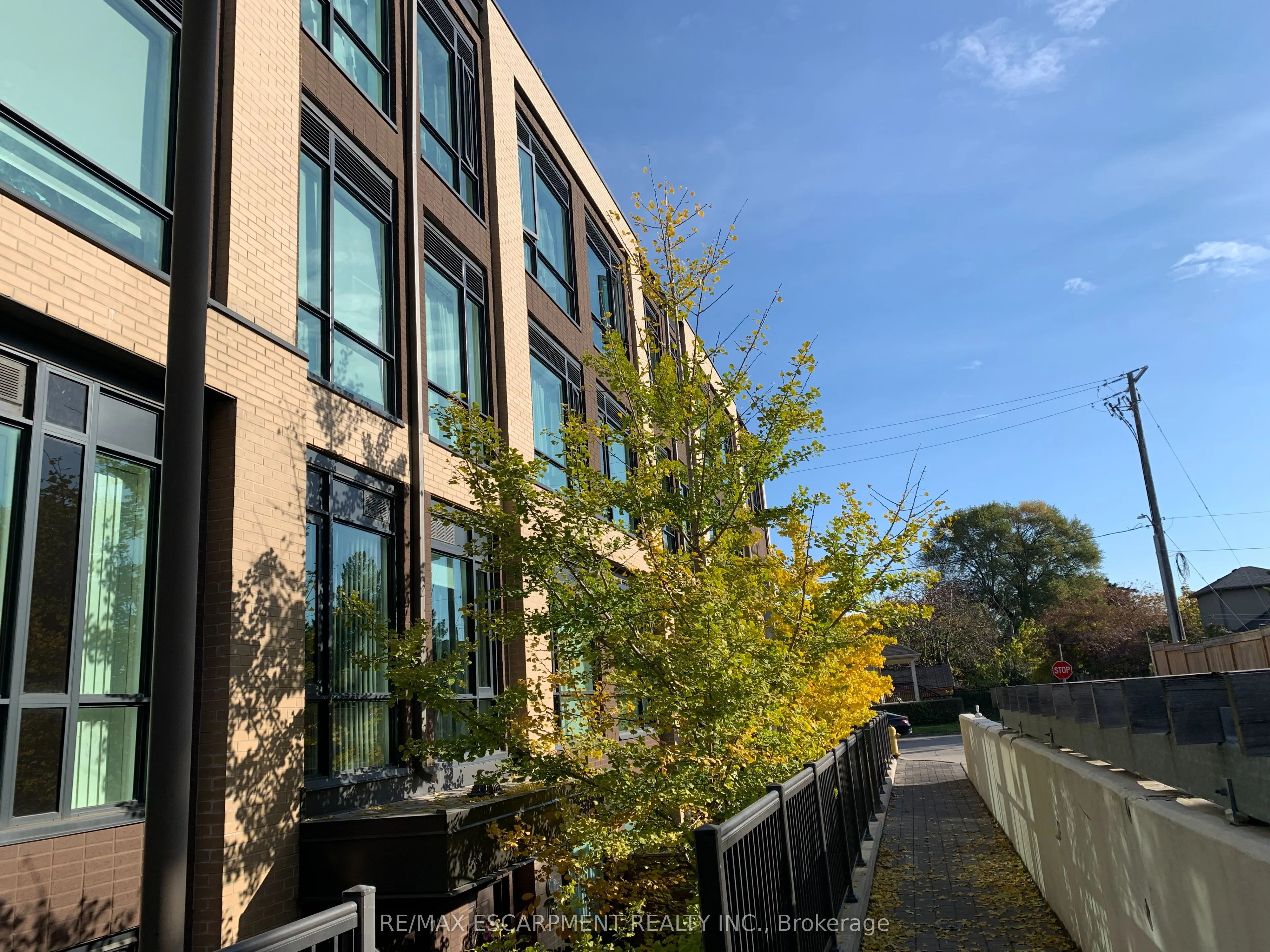 639 Lawrence Avenue W, #323