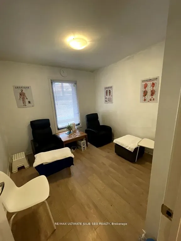 116 Dundas Street W, #2nd & 3rd Floor