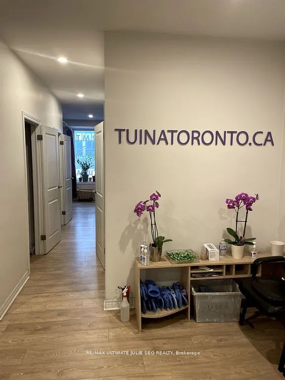 116 Dundas Street W, #2nd & 3rd Floor
