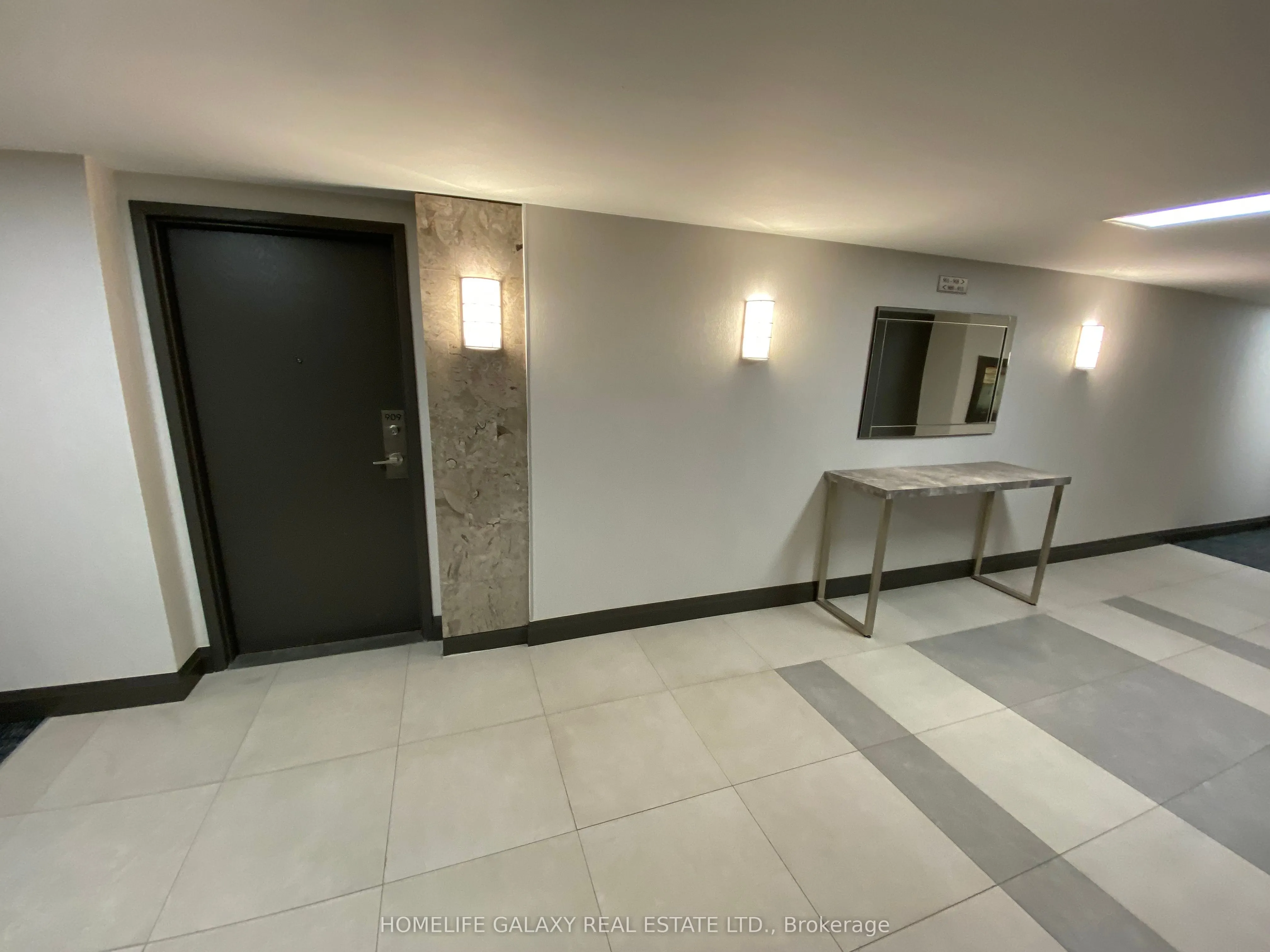 5795 Yonge Street, #909