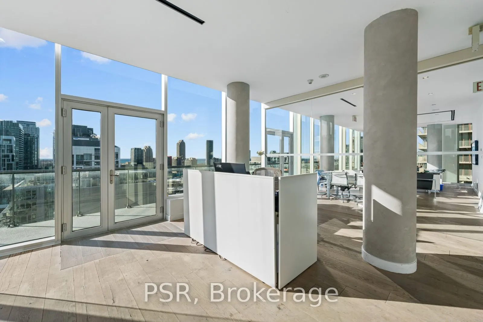 552 Wellington Street W, #1501