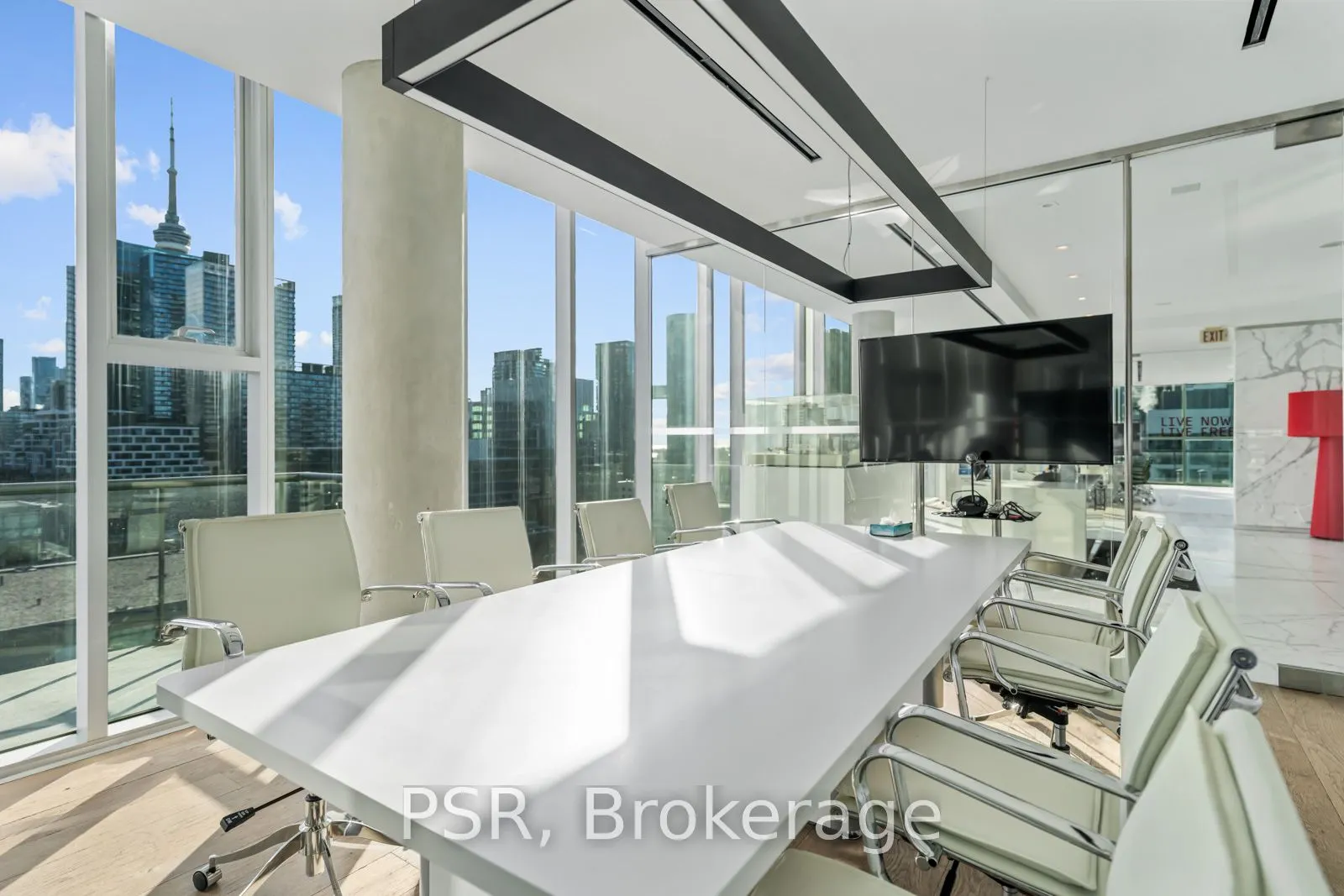 552 Wellington Street W, #1501