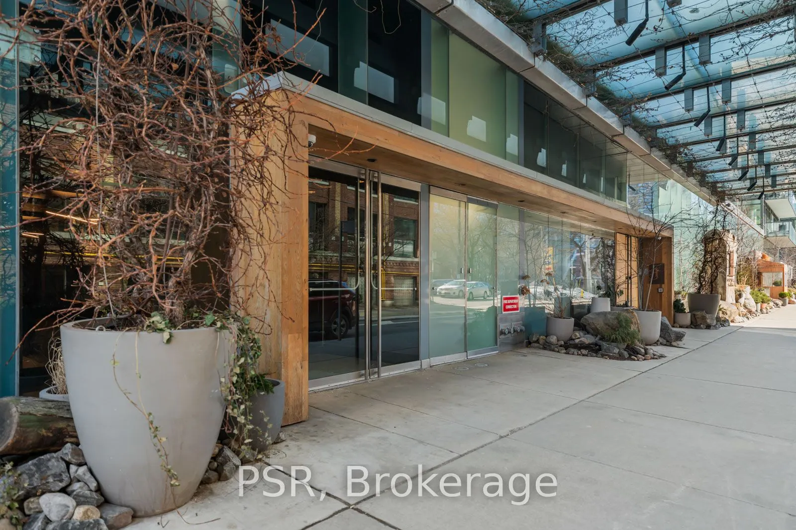 552 Wellington Street W, #1501