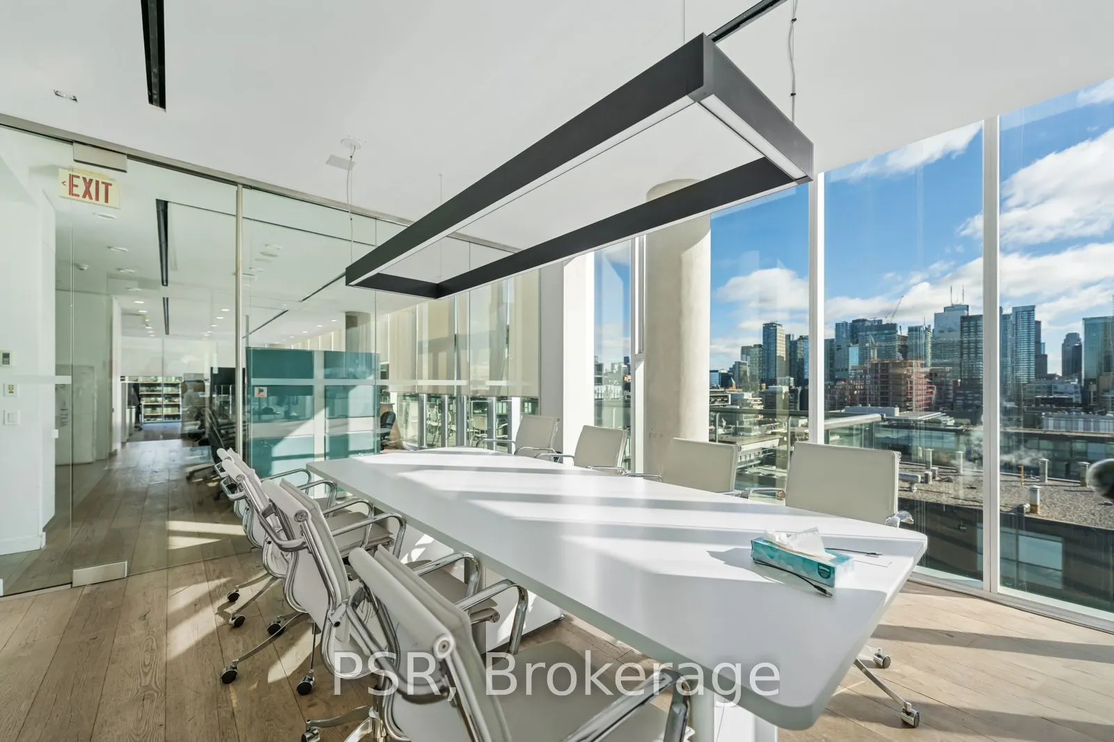 552 Wellington Street W, #1501