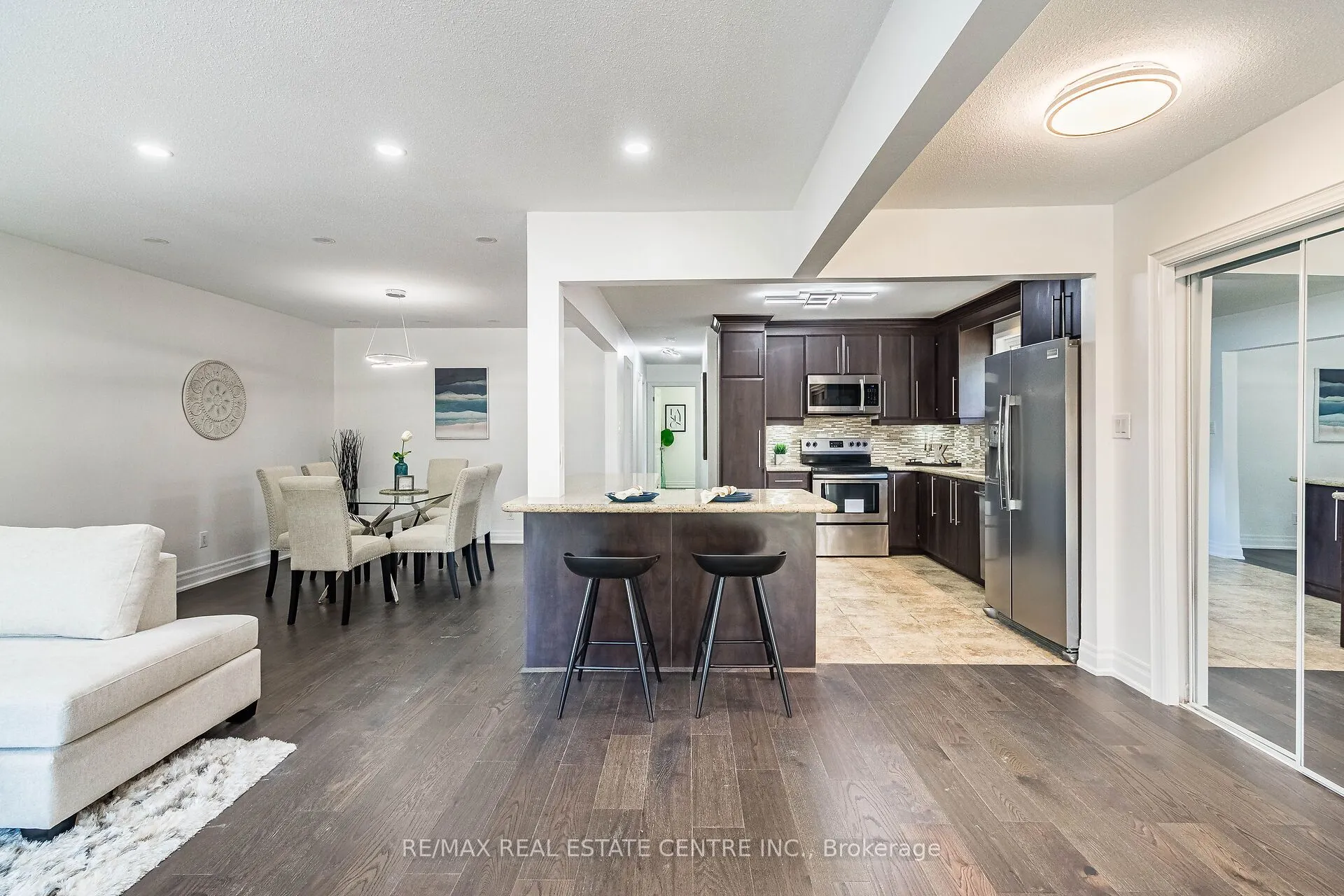 114 Sexton Crescent