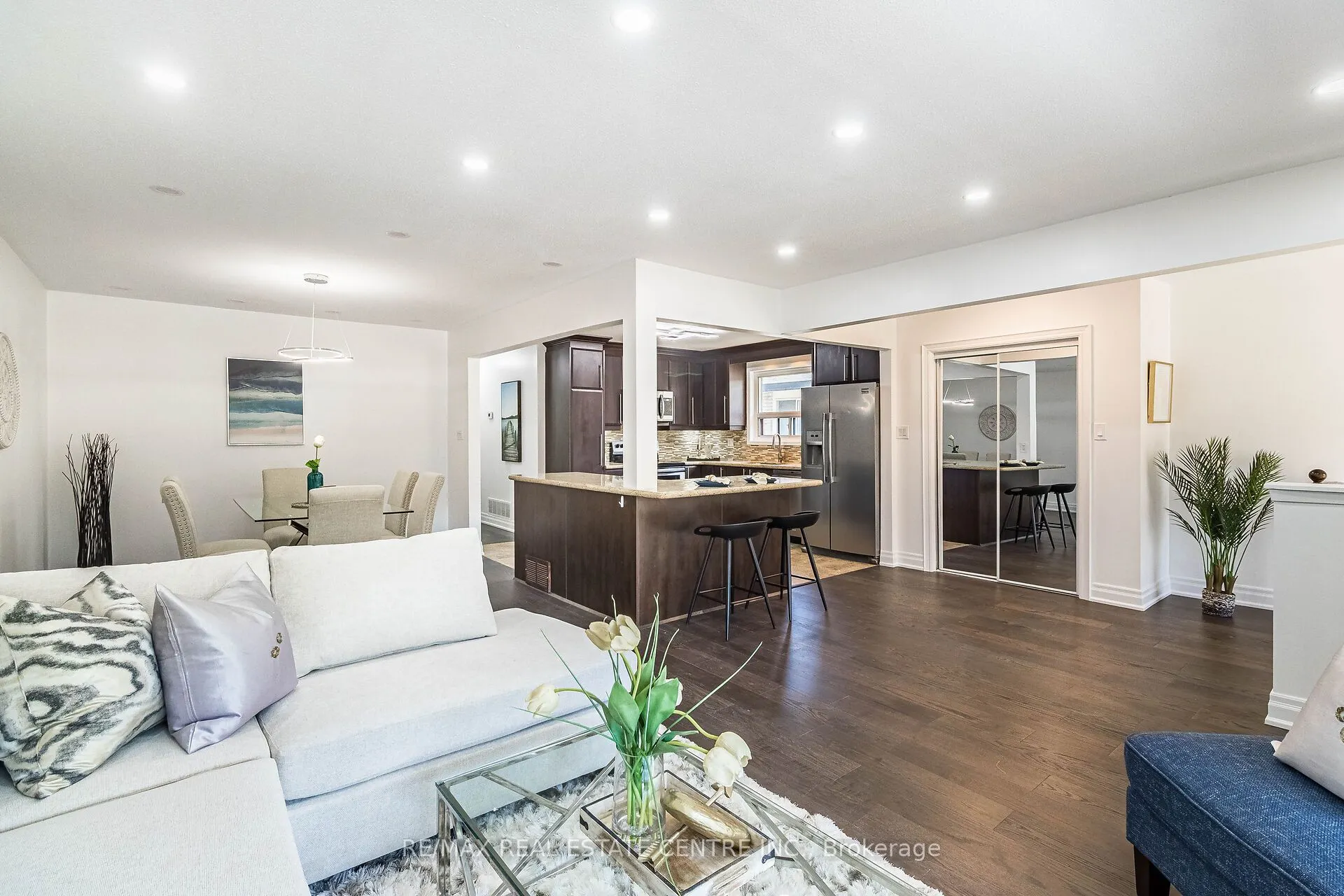 114 Sexton Crescent