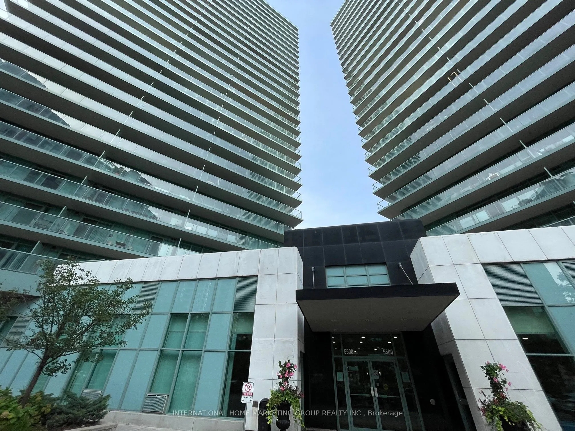 5508 Yonge Street, #707
