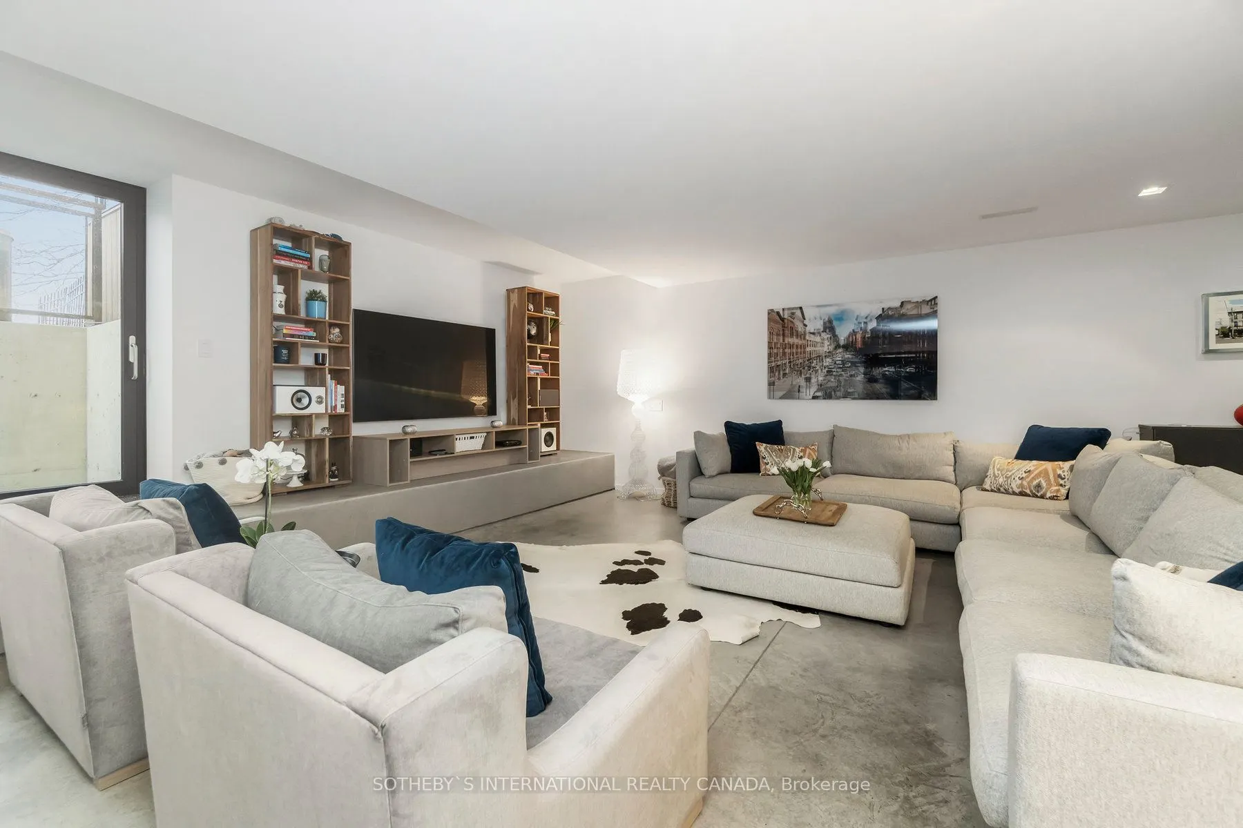 95 Riverview Drive