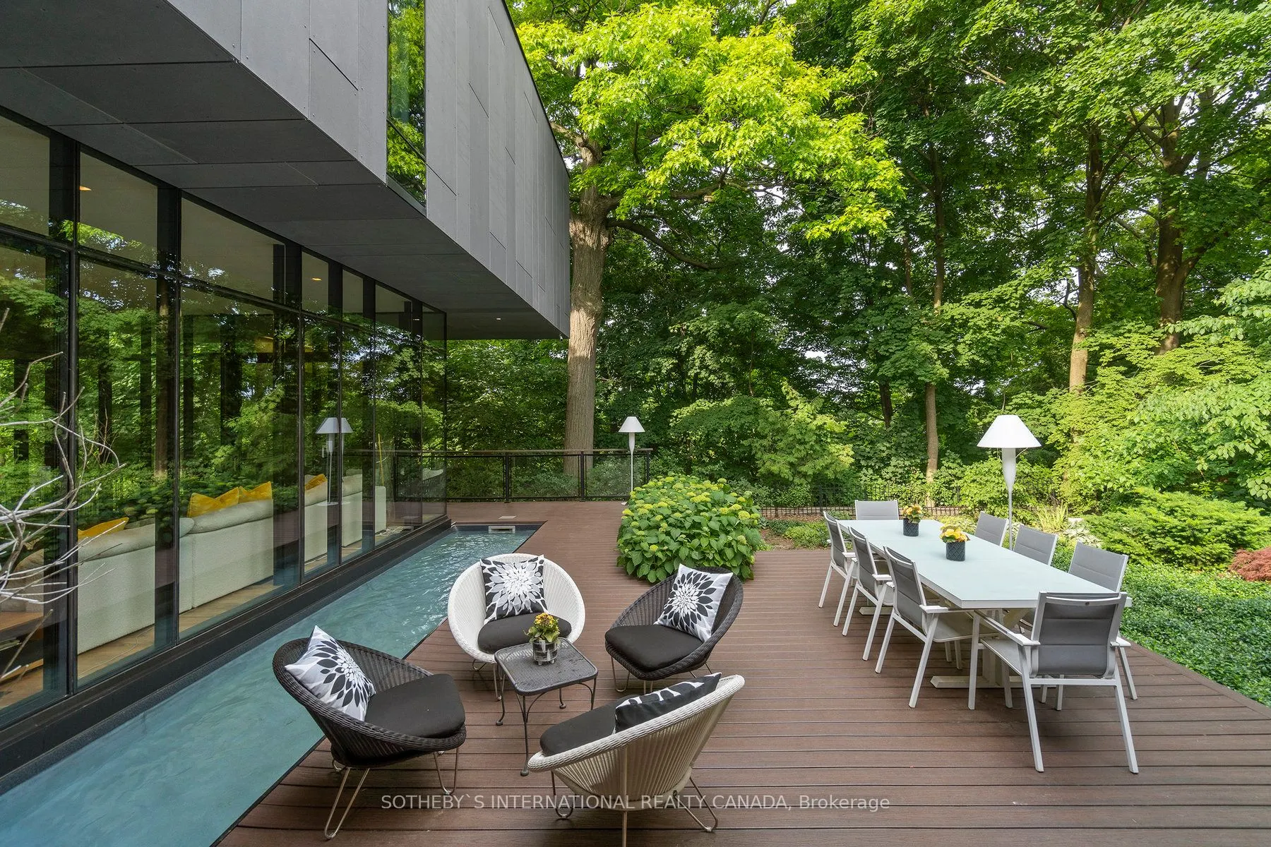 95 Riverview Drive