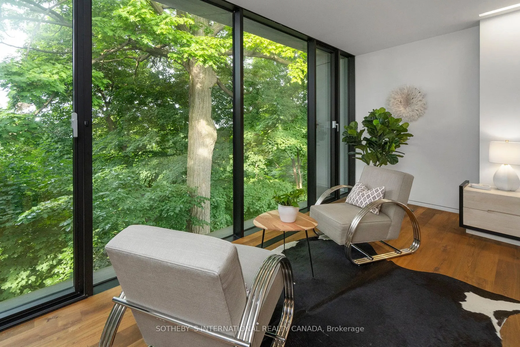 95 Riverview Drive