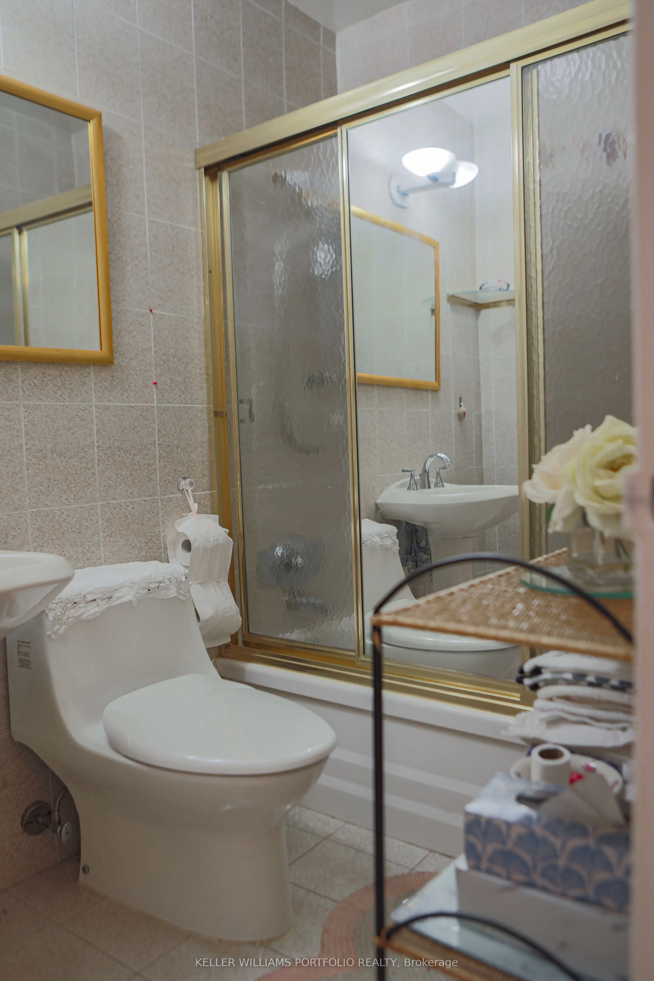 335 Lonsdale Road, #510