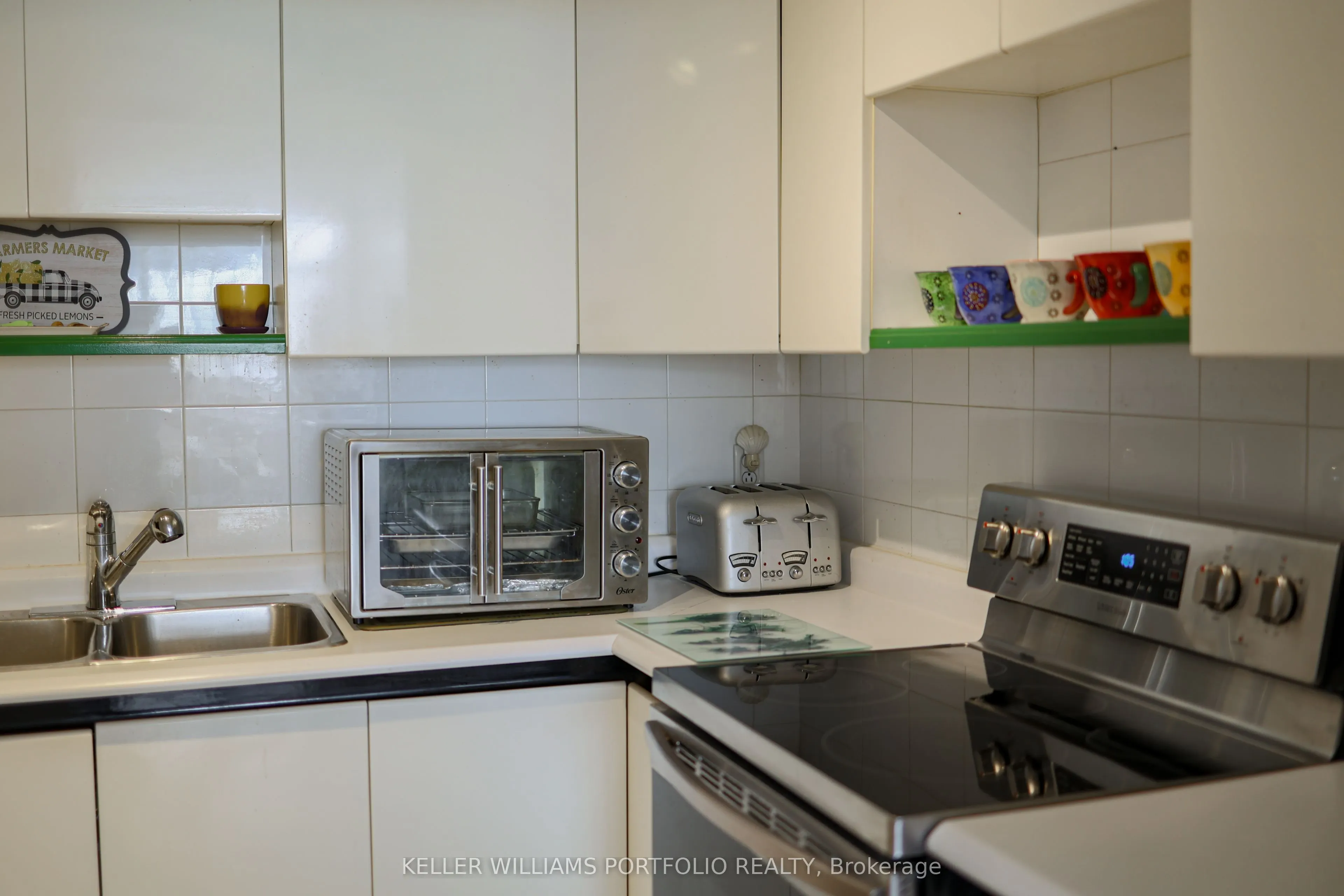 335 Lonsdale Road, #510