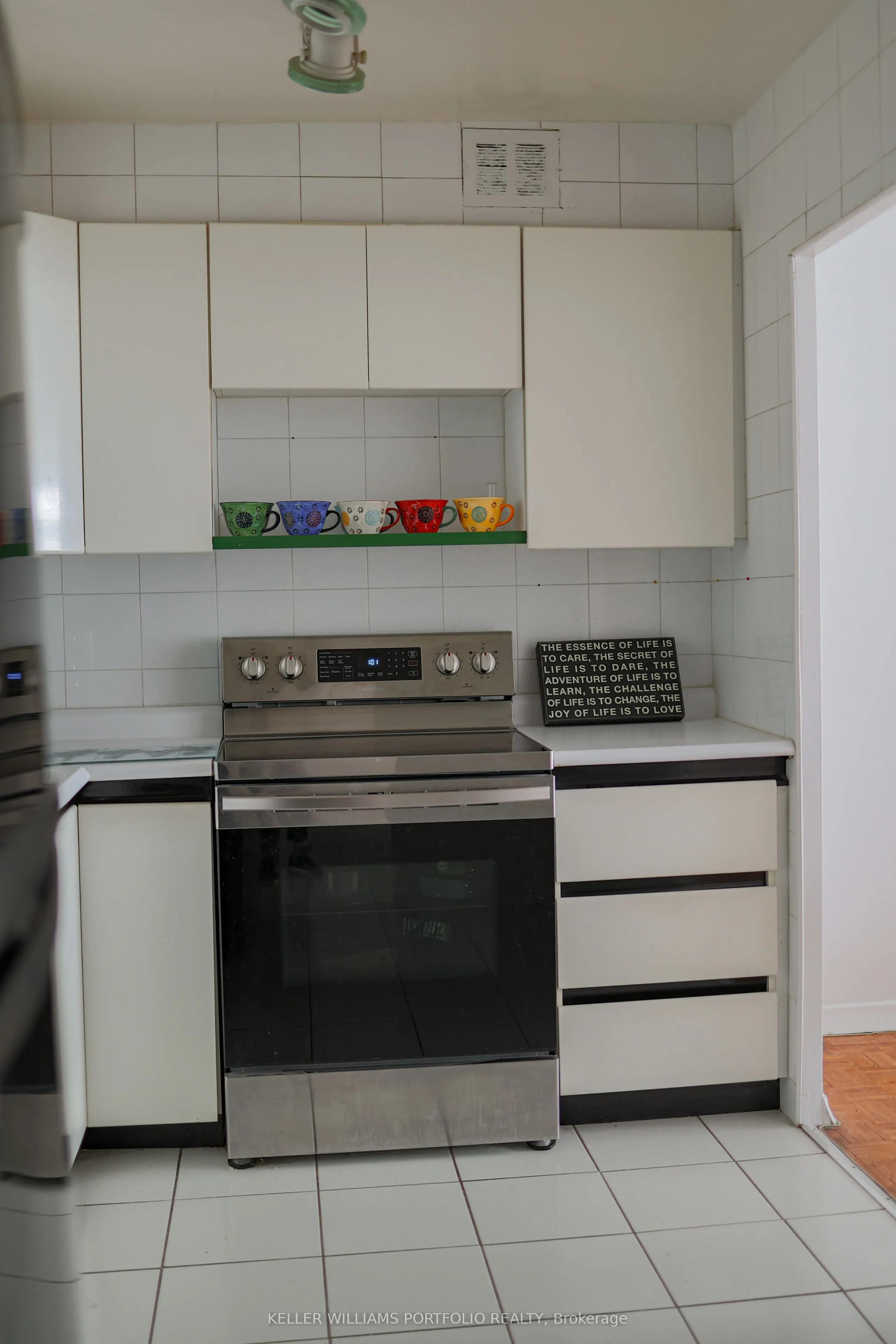 335 Lonsdale Road, #510