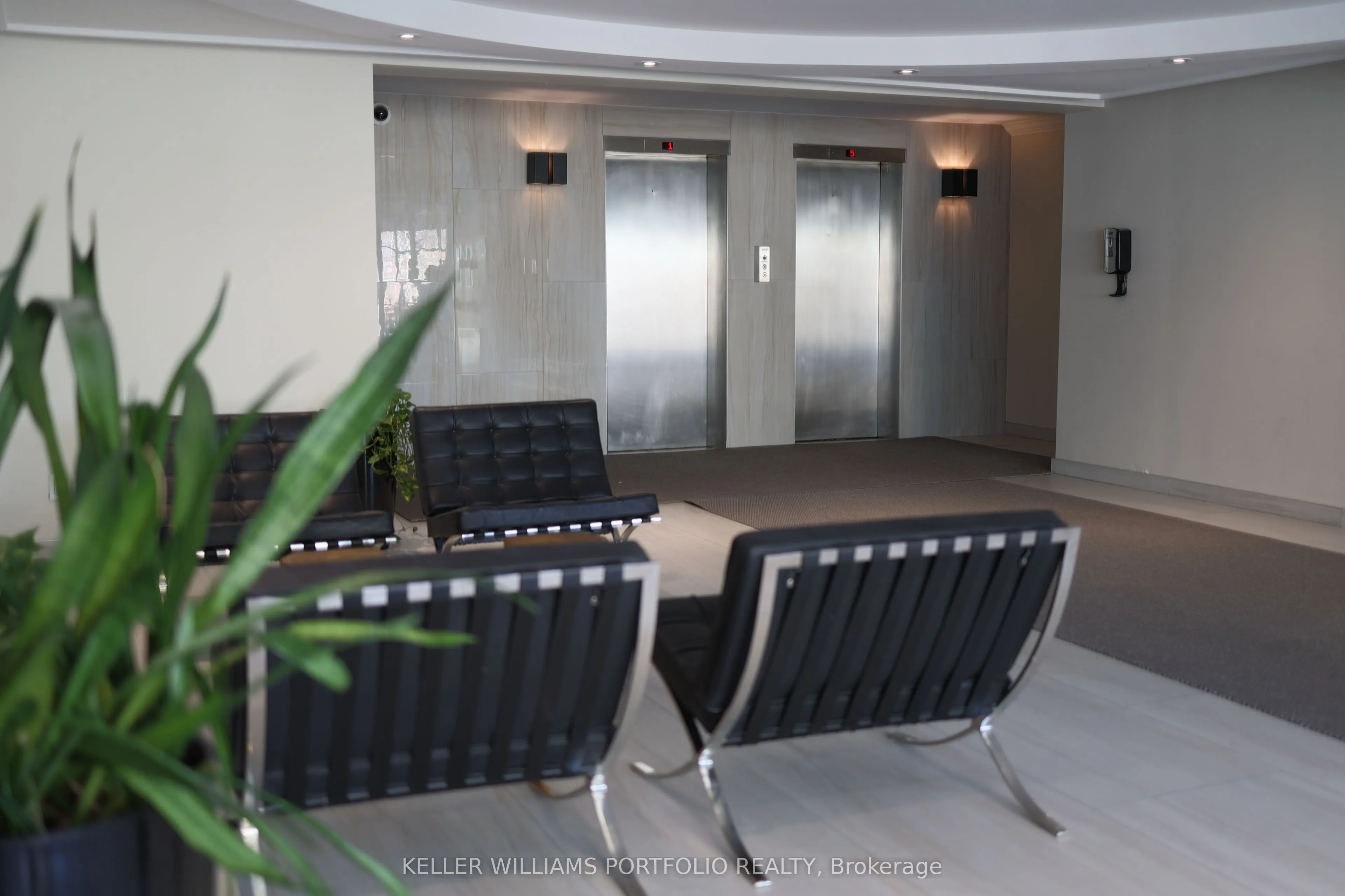 335 Lonsdale Road, #510