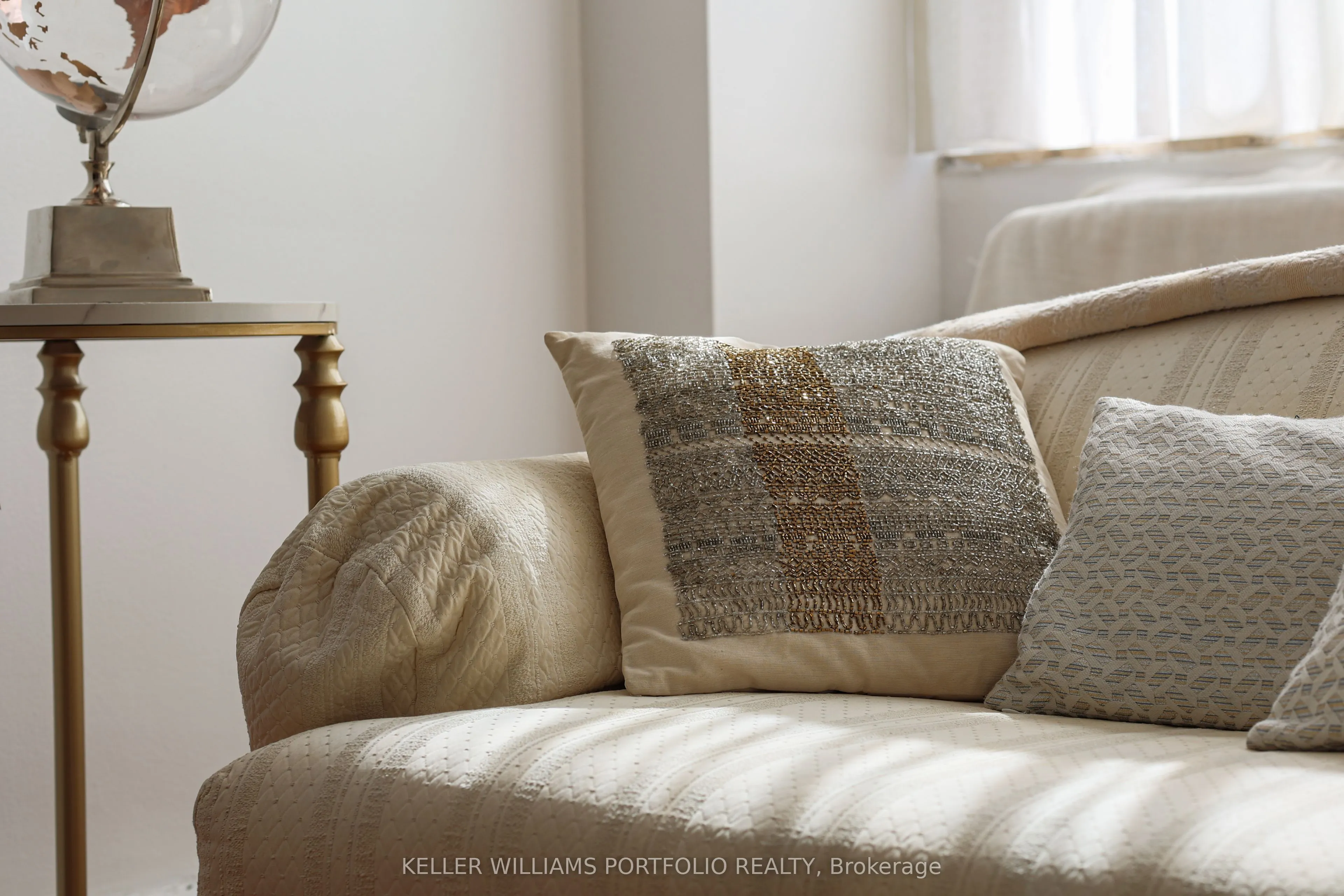 335 Lonsdale Road, #510