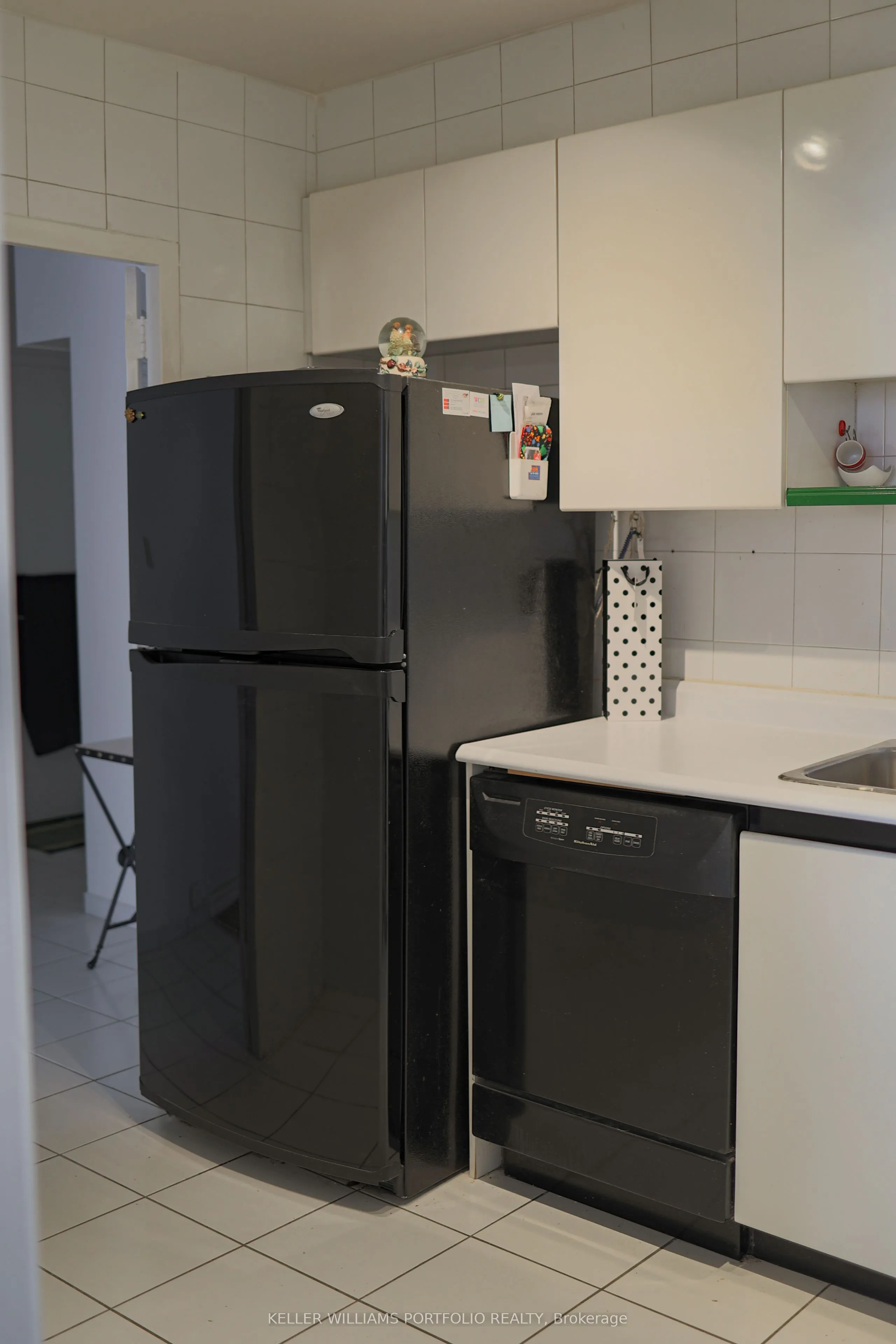 335 Lonsdale Road, #510