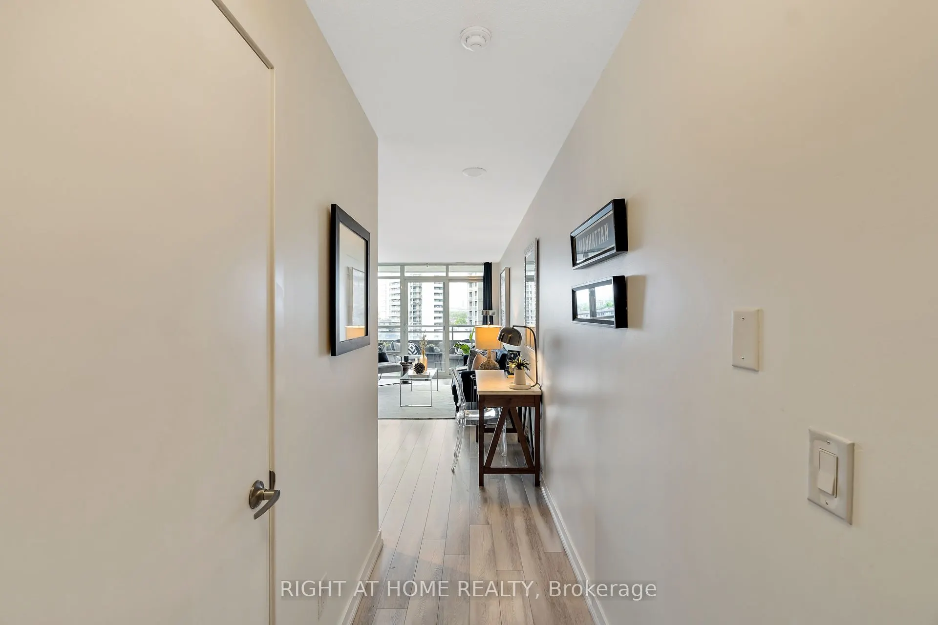 38 Joe Shuster Way, #1322