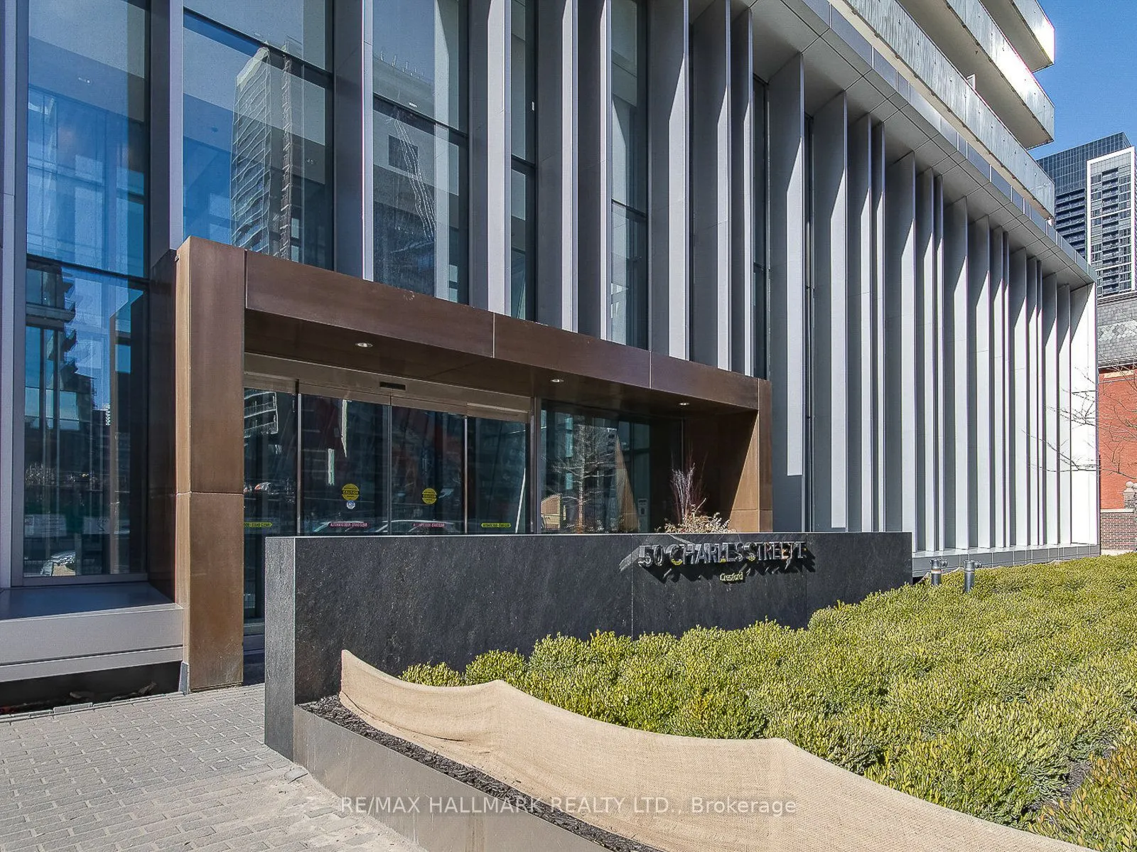 50 Charles Street E, #601