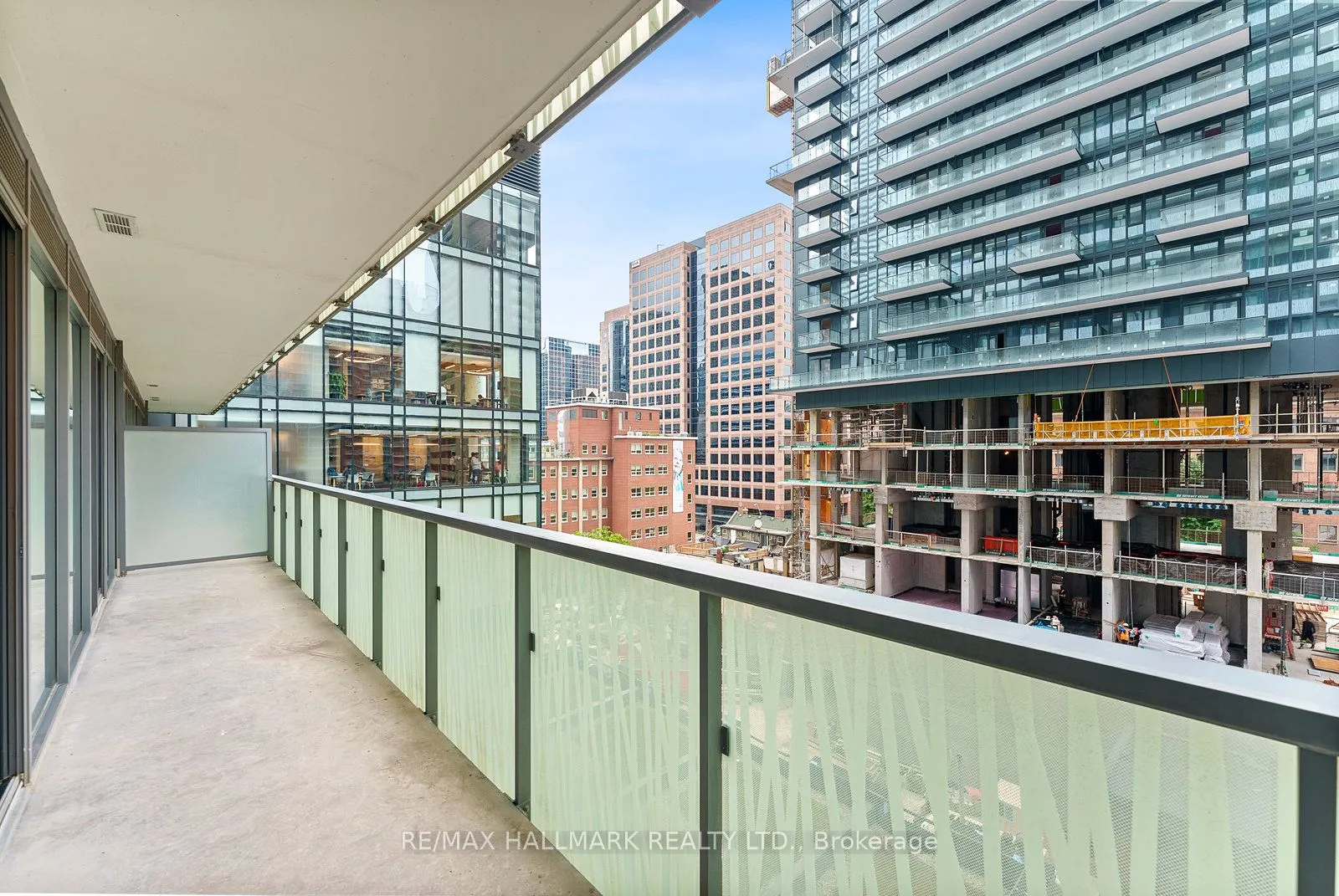 50 Charles Street E, #601