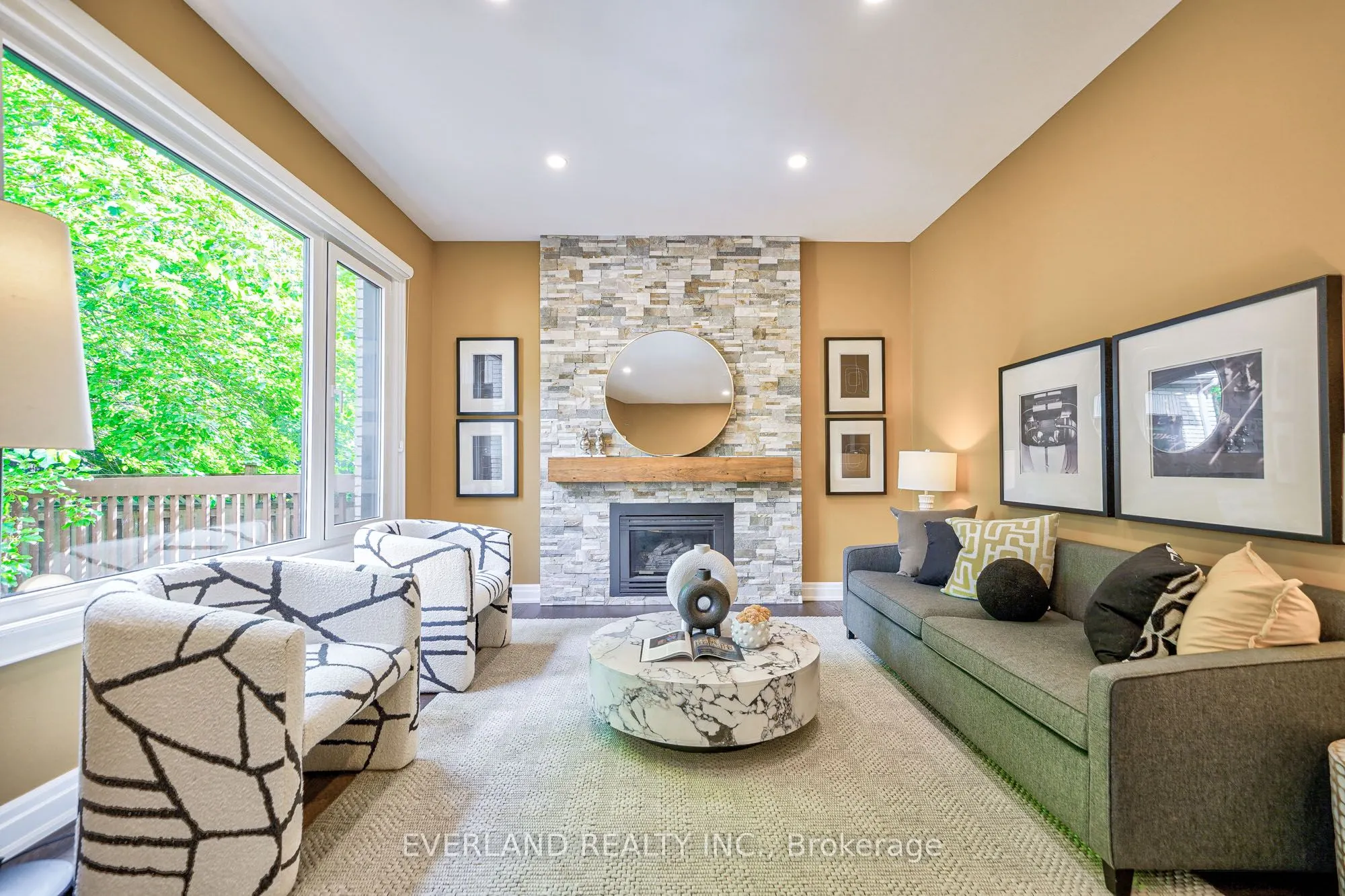 6 Lailey Crescent