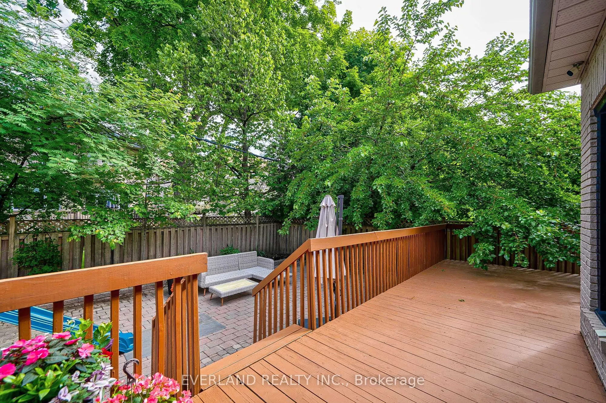 6 Lailey Crescent