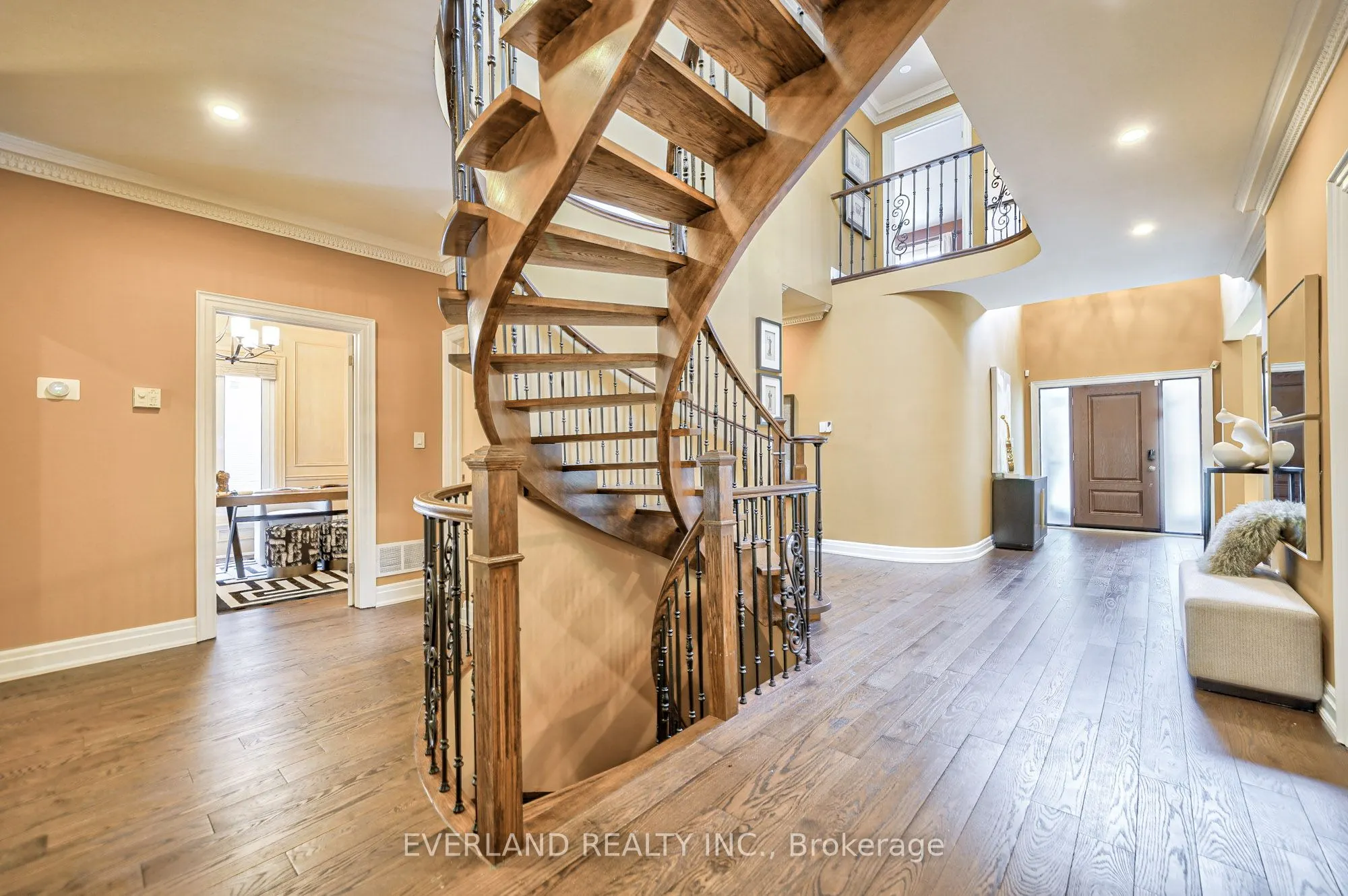 6 Lailey Crescent