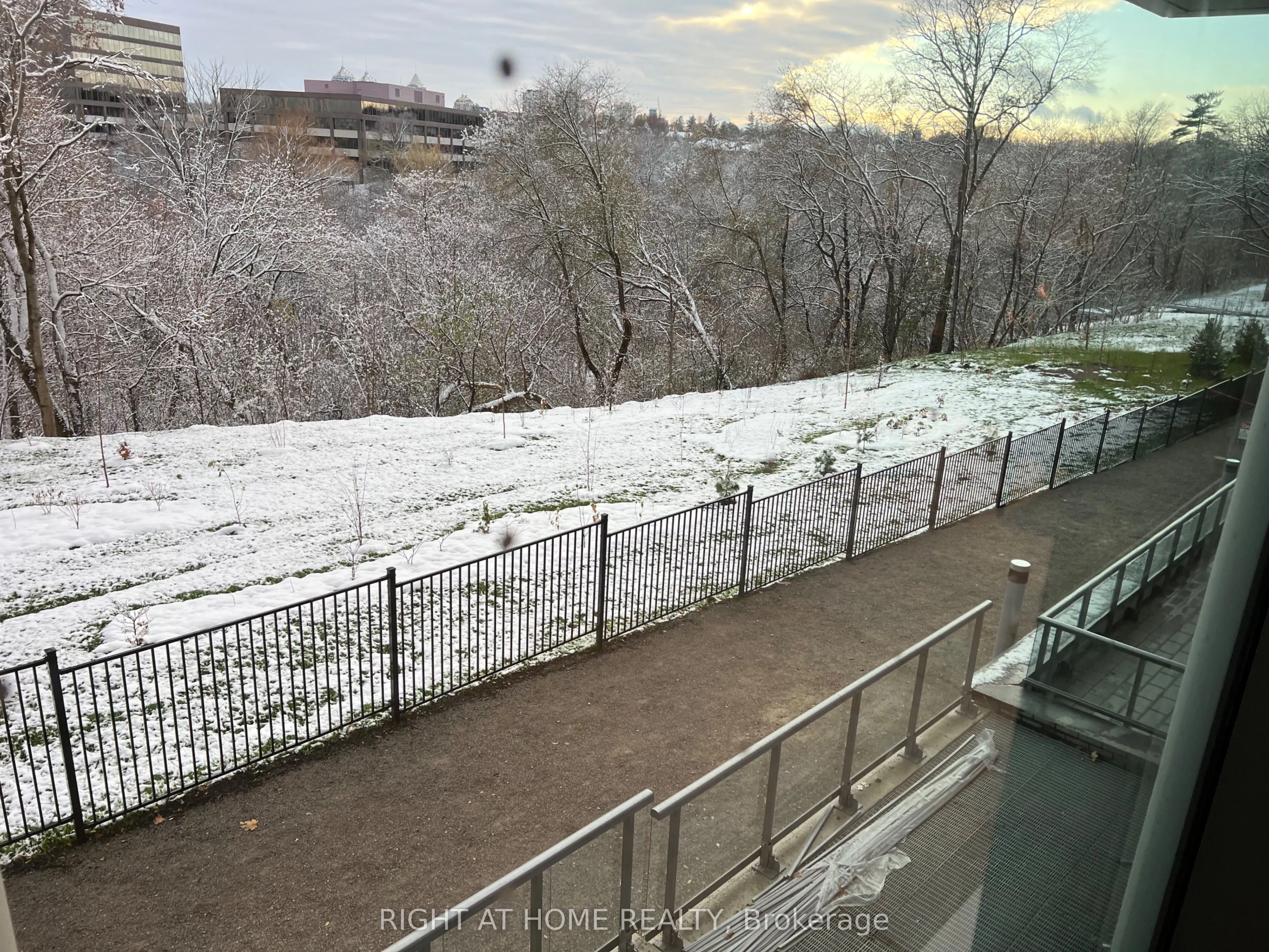 25 Adra Grado Way, #961