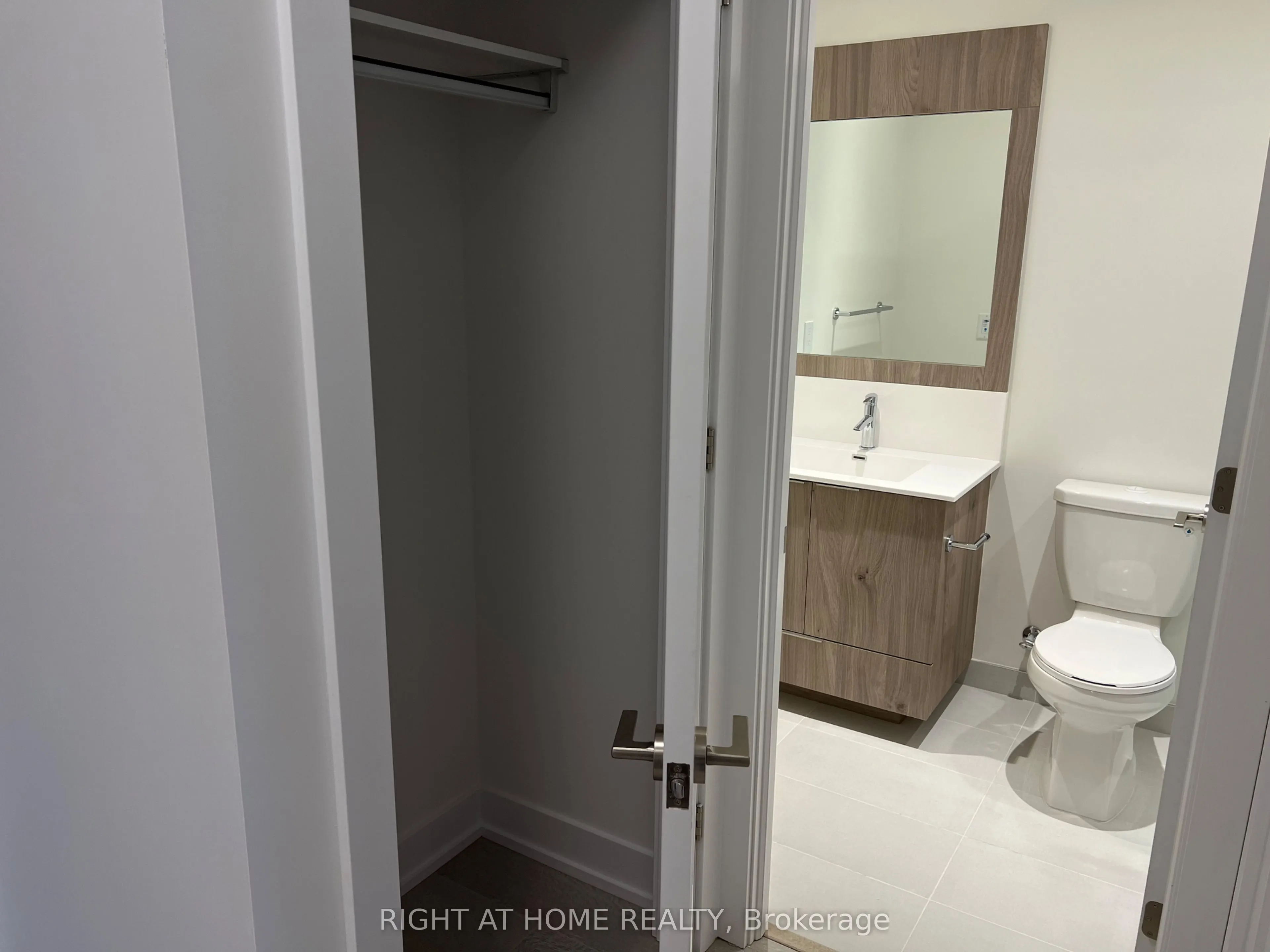 25 Adra Grado Way, #961