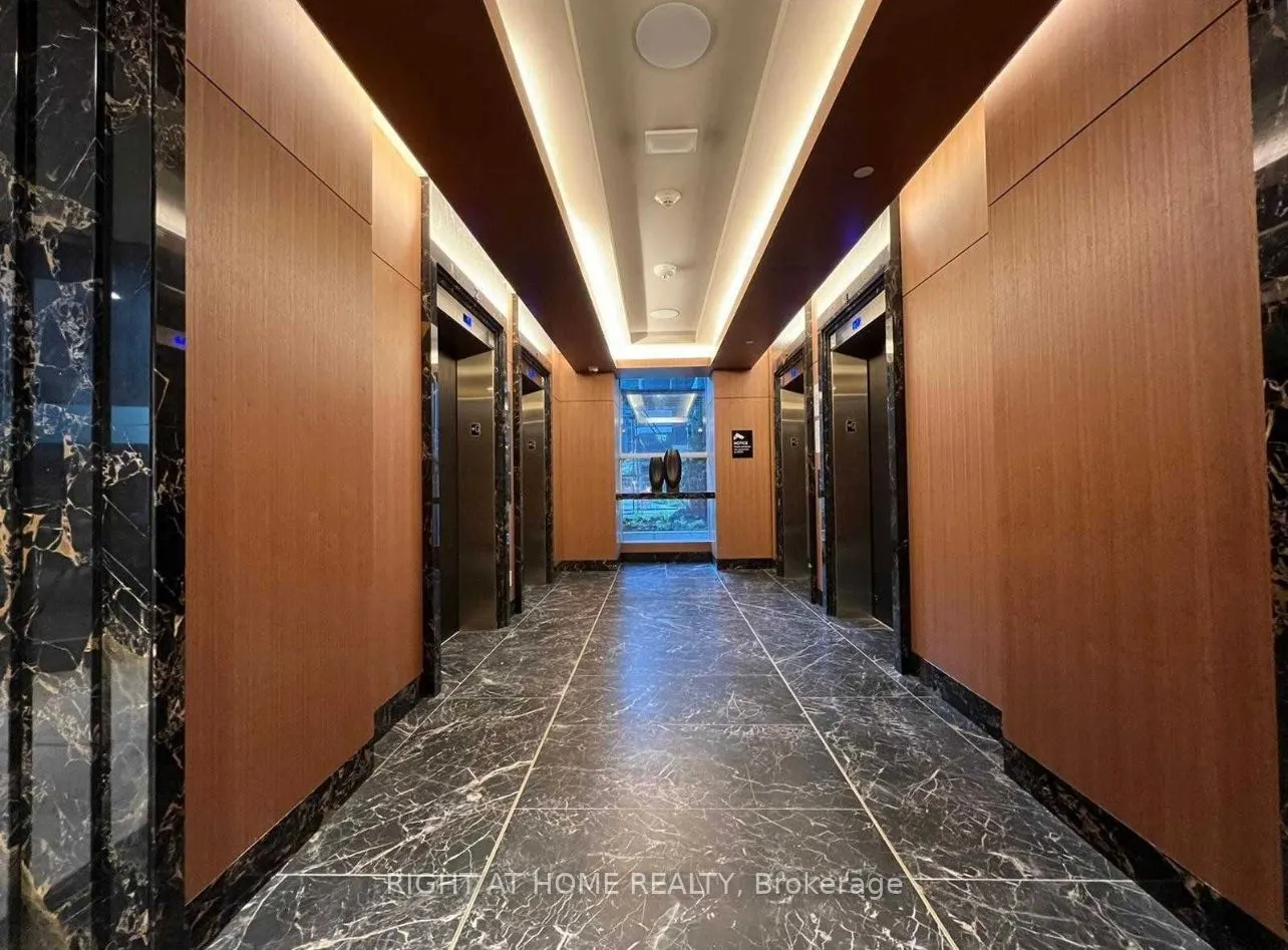 25 Adra Grado Way, #961
