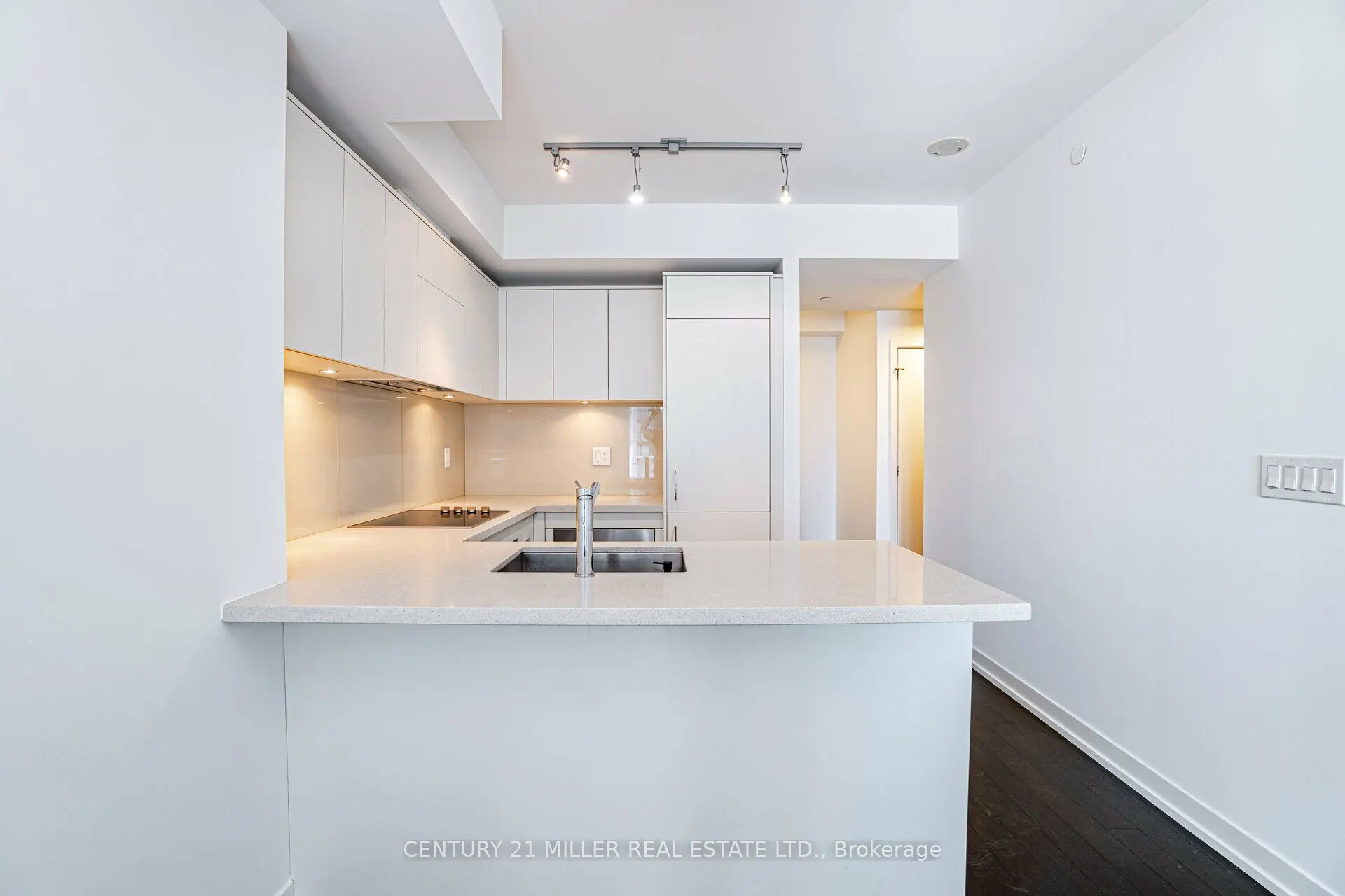 21 Widmer Street #3701