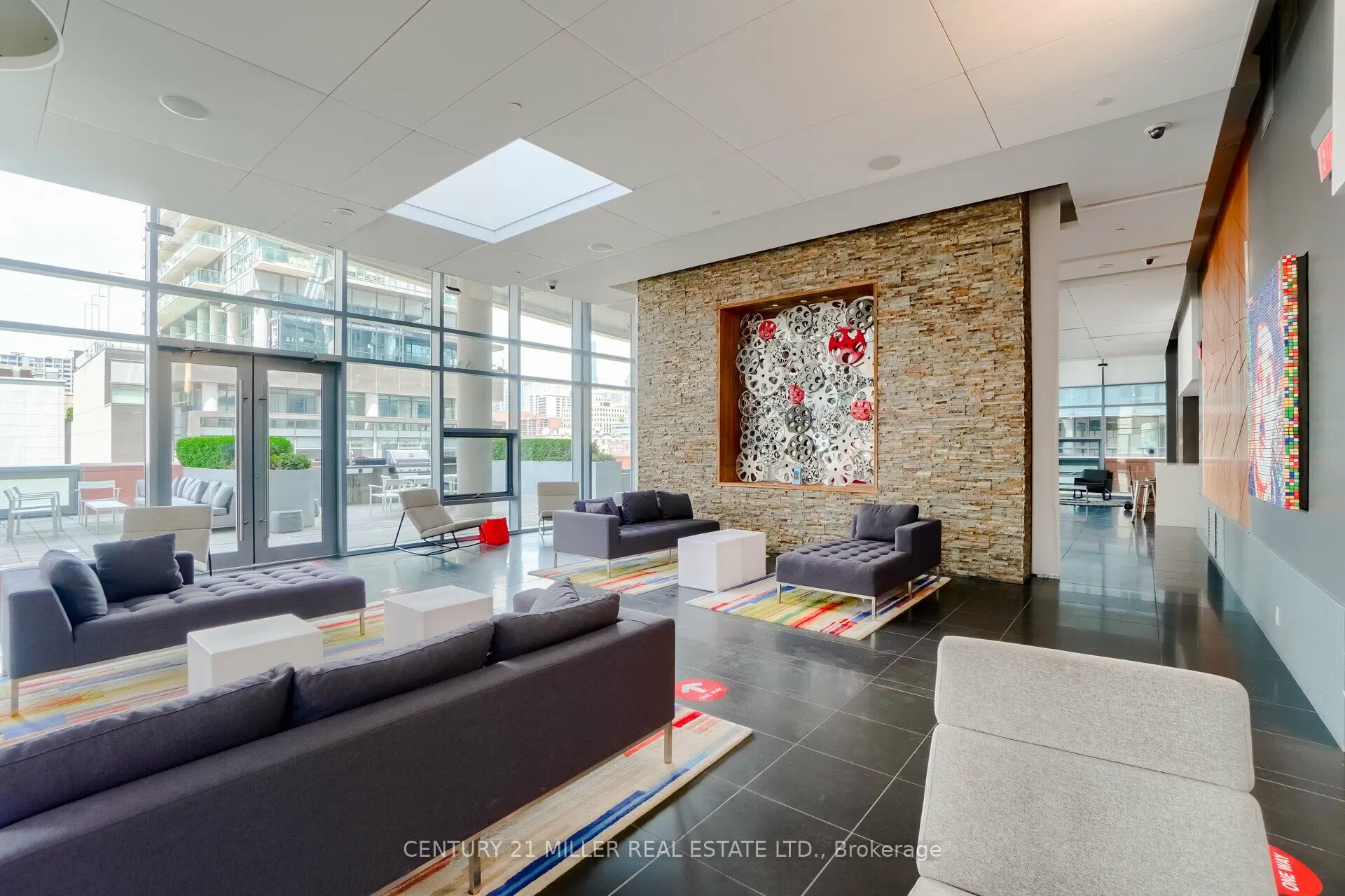 21 Widmer Street #3701