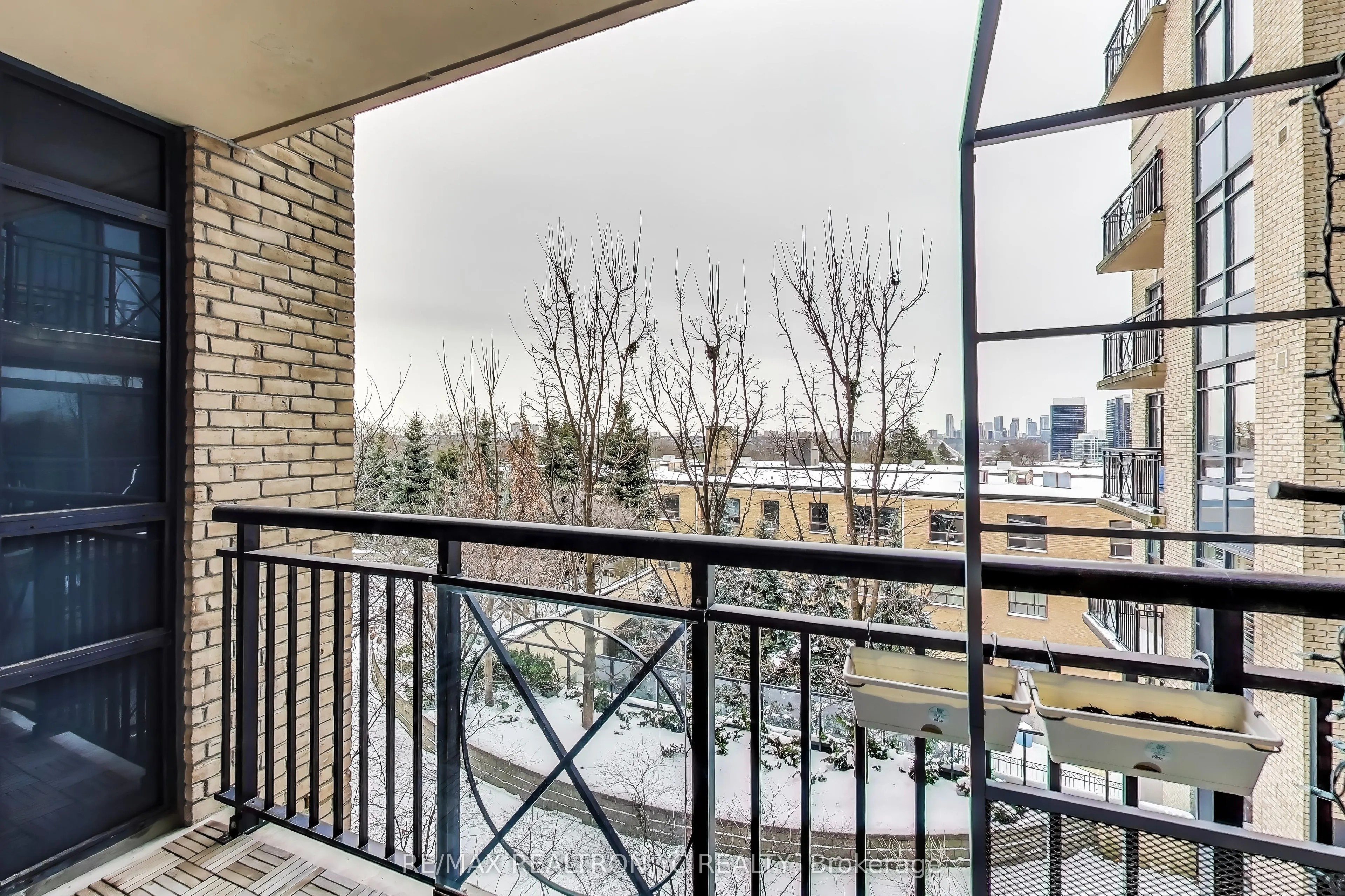 676 Sheppard Avenue E #415
