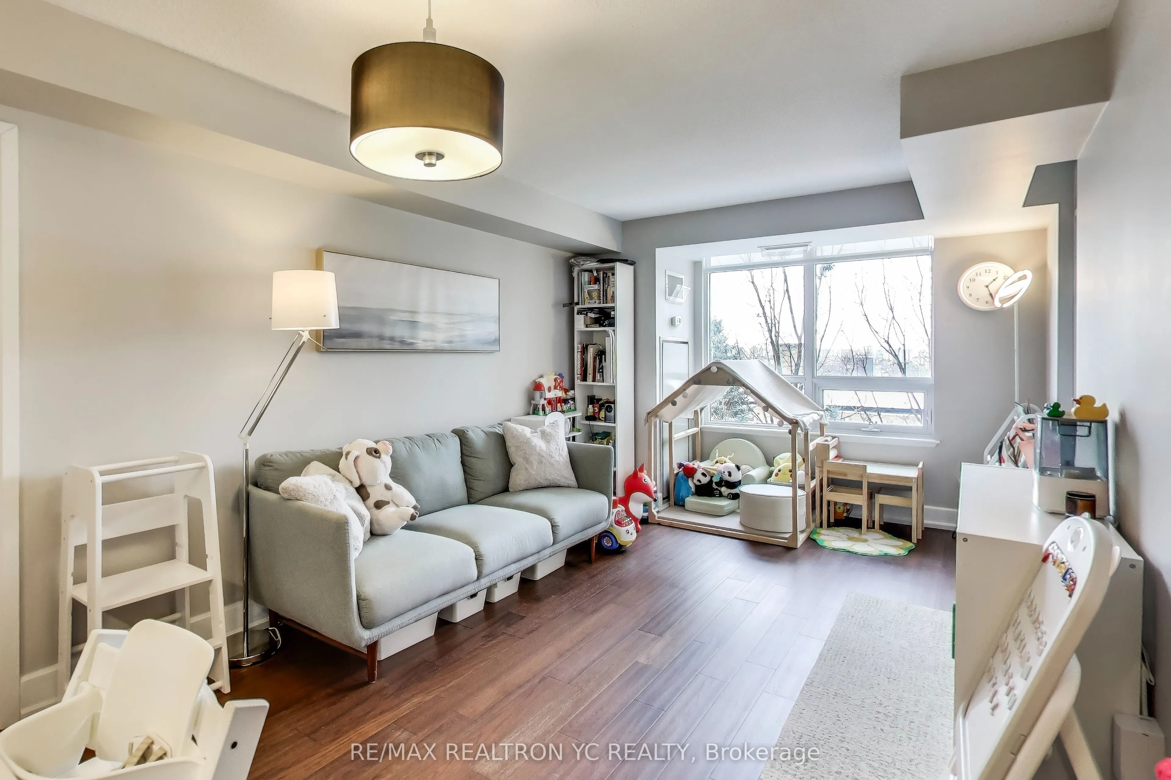 676 Sheppard Avenue E #415