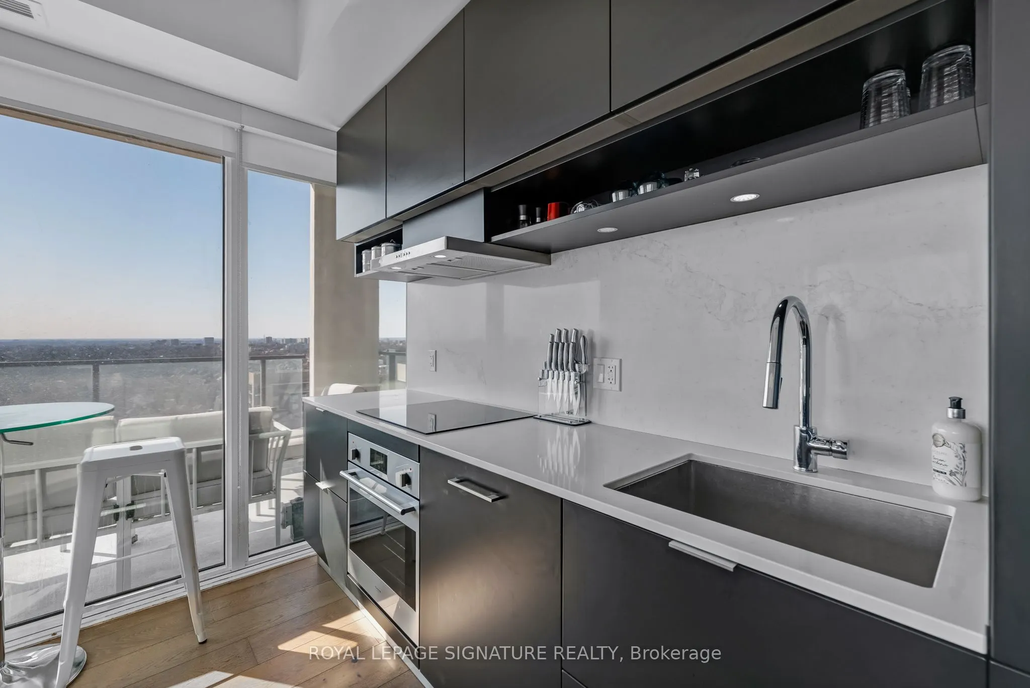 5 Soudan Avenue, #2814