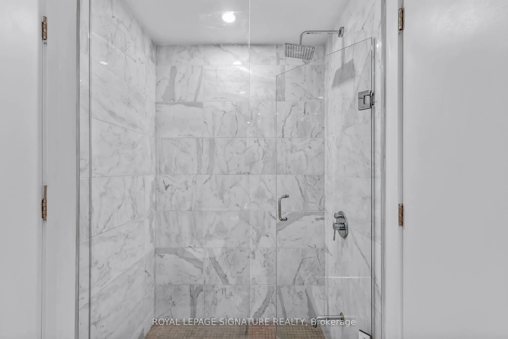 5 Soudan Avenue, #2814