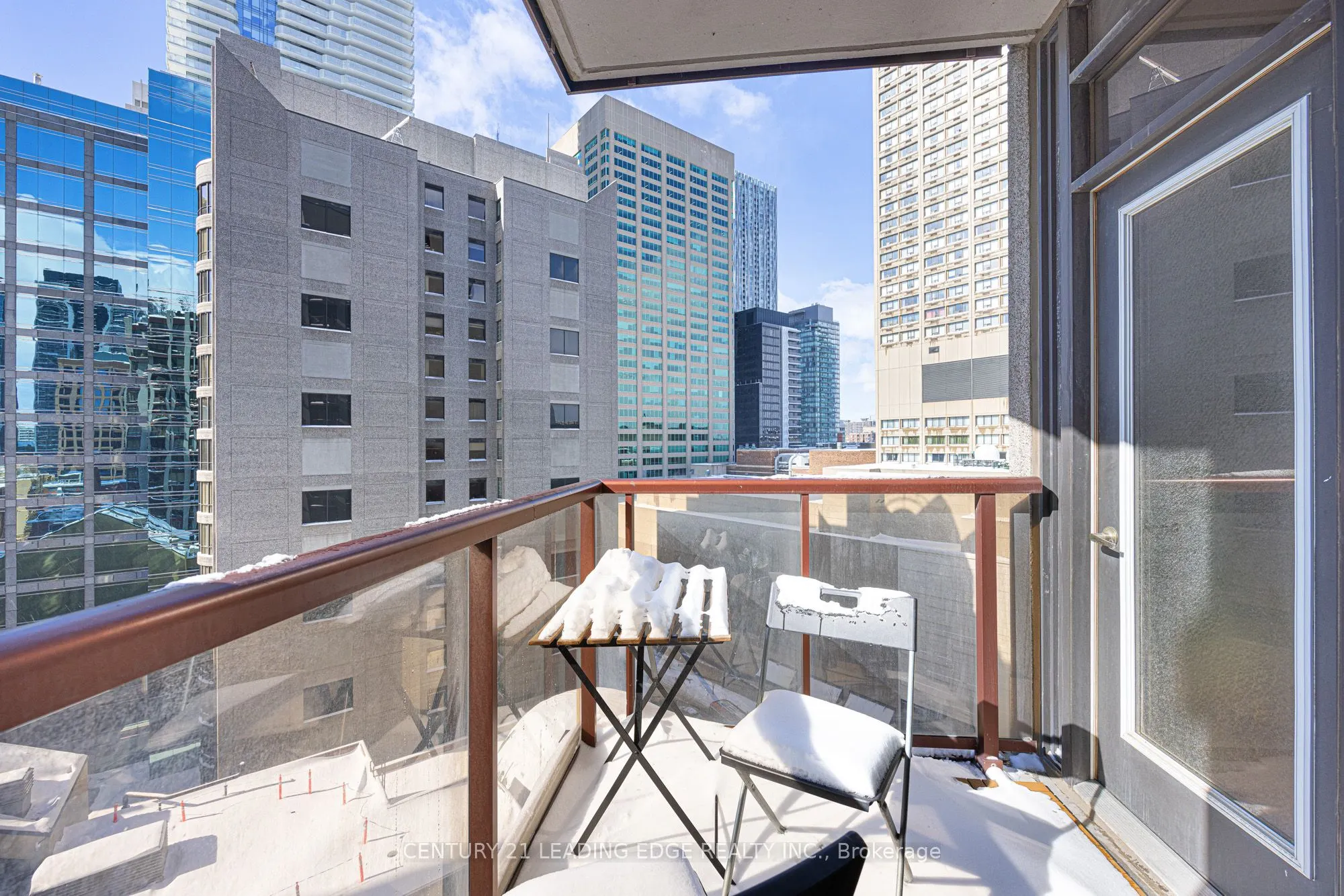 85 Bloor Street E, #1413